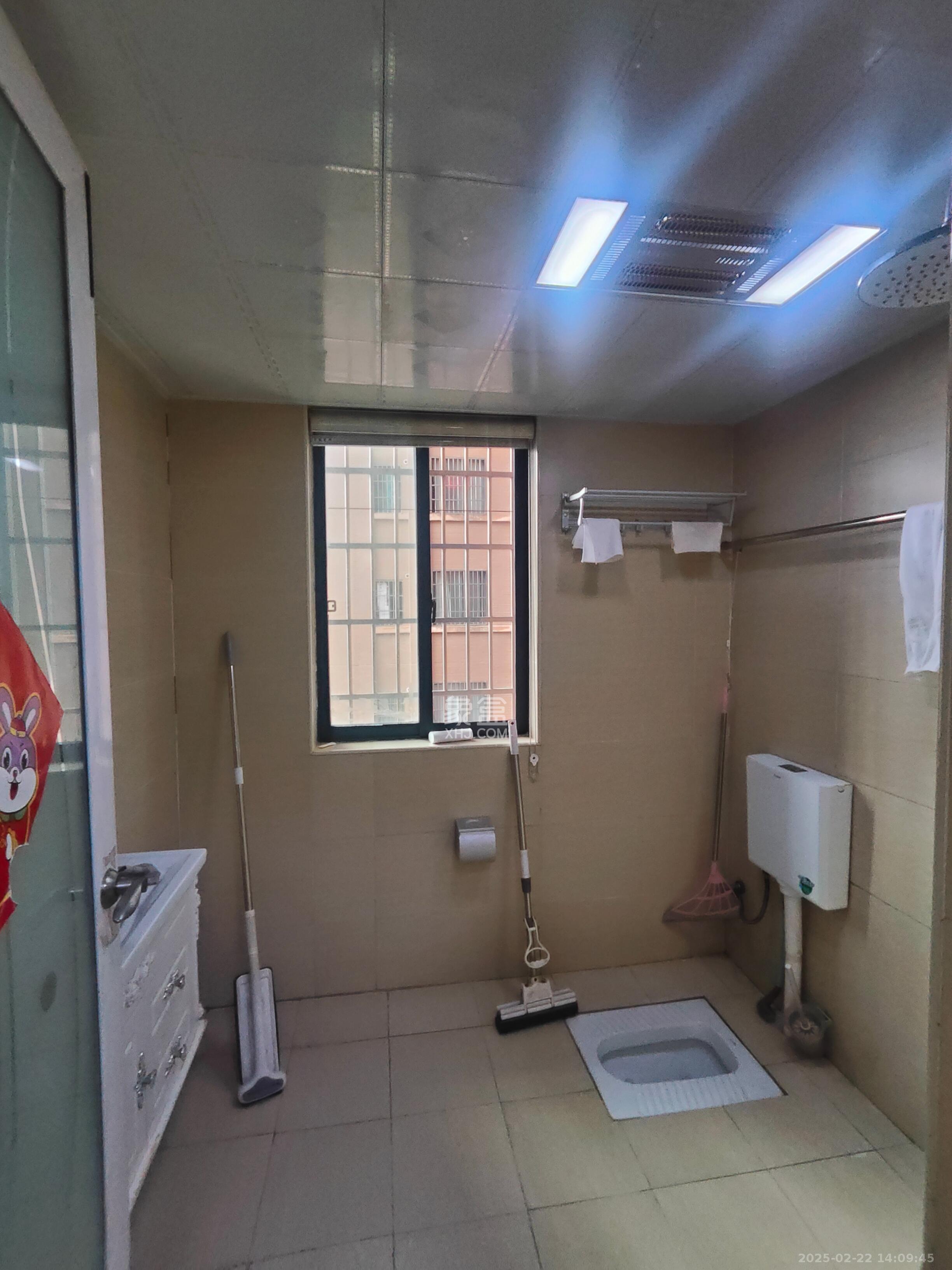 高林仕家  3室2厅1卫   1700.00元/月室内图