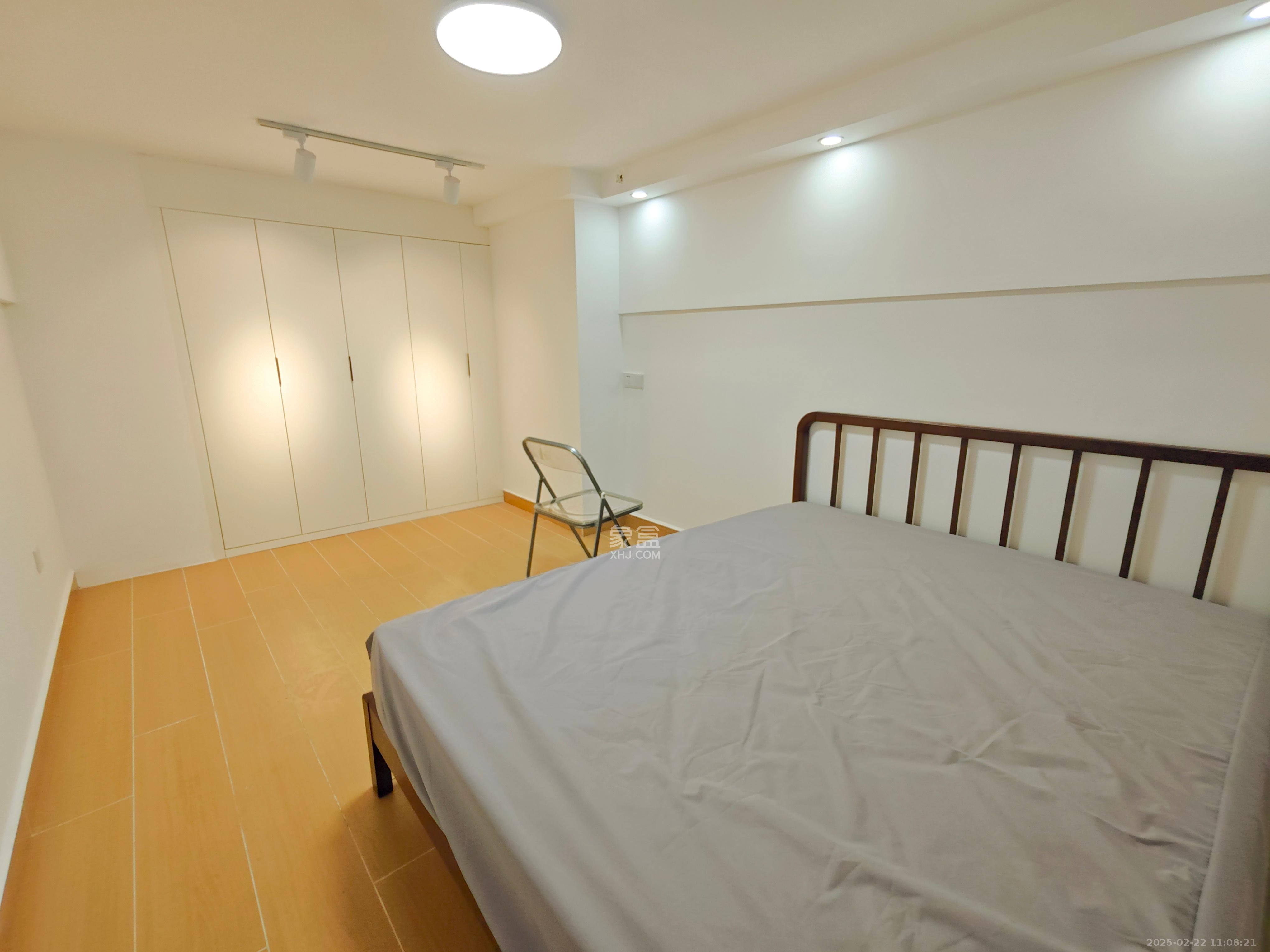 新长海D1站  1室1厅1卫   1700.00元/月室内图