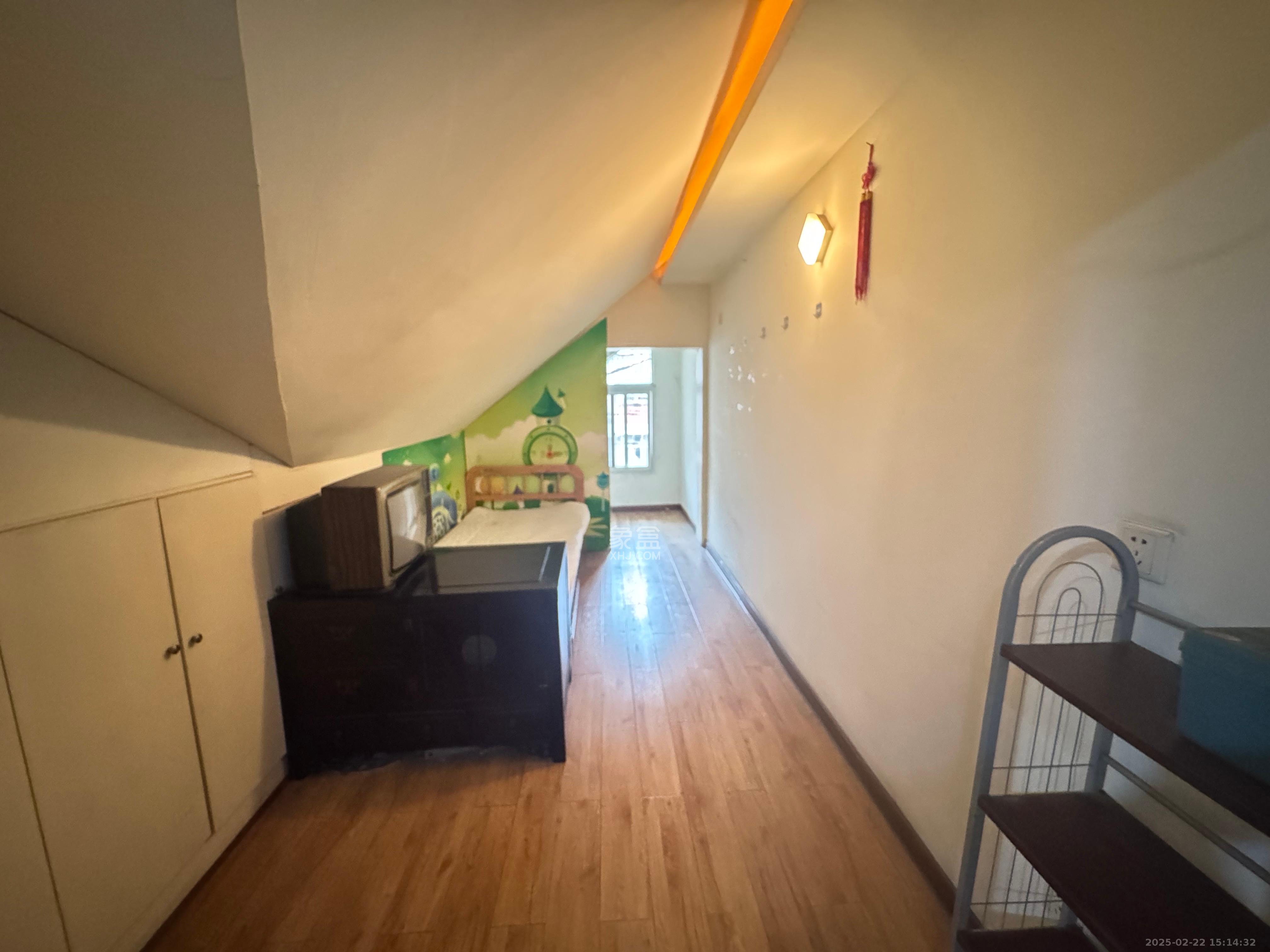 运通馨苑 2室1厅1卫 1600.0元/月 运通馨苑 2室1厅1卫 1600.0元/月室内图