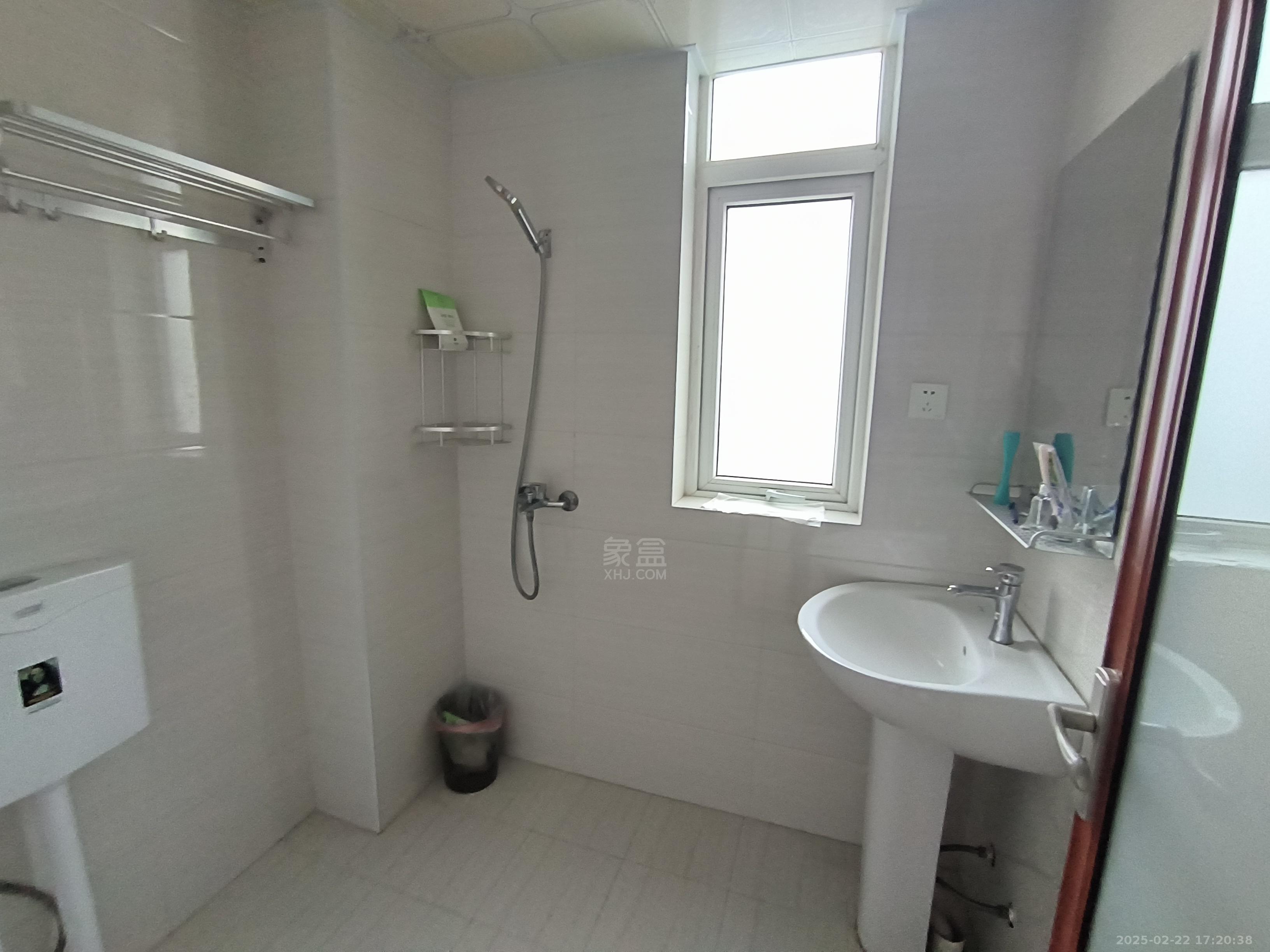 佳兆业金域天下三期 3室2厅2卫 1800.0元/月 佳兆业金域天下三期 3室2厅2卫 1800.0元/月室内图