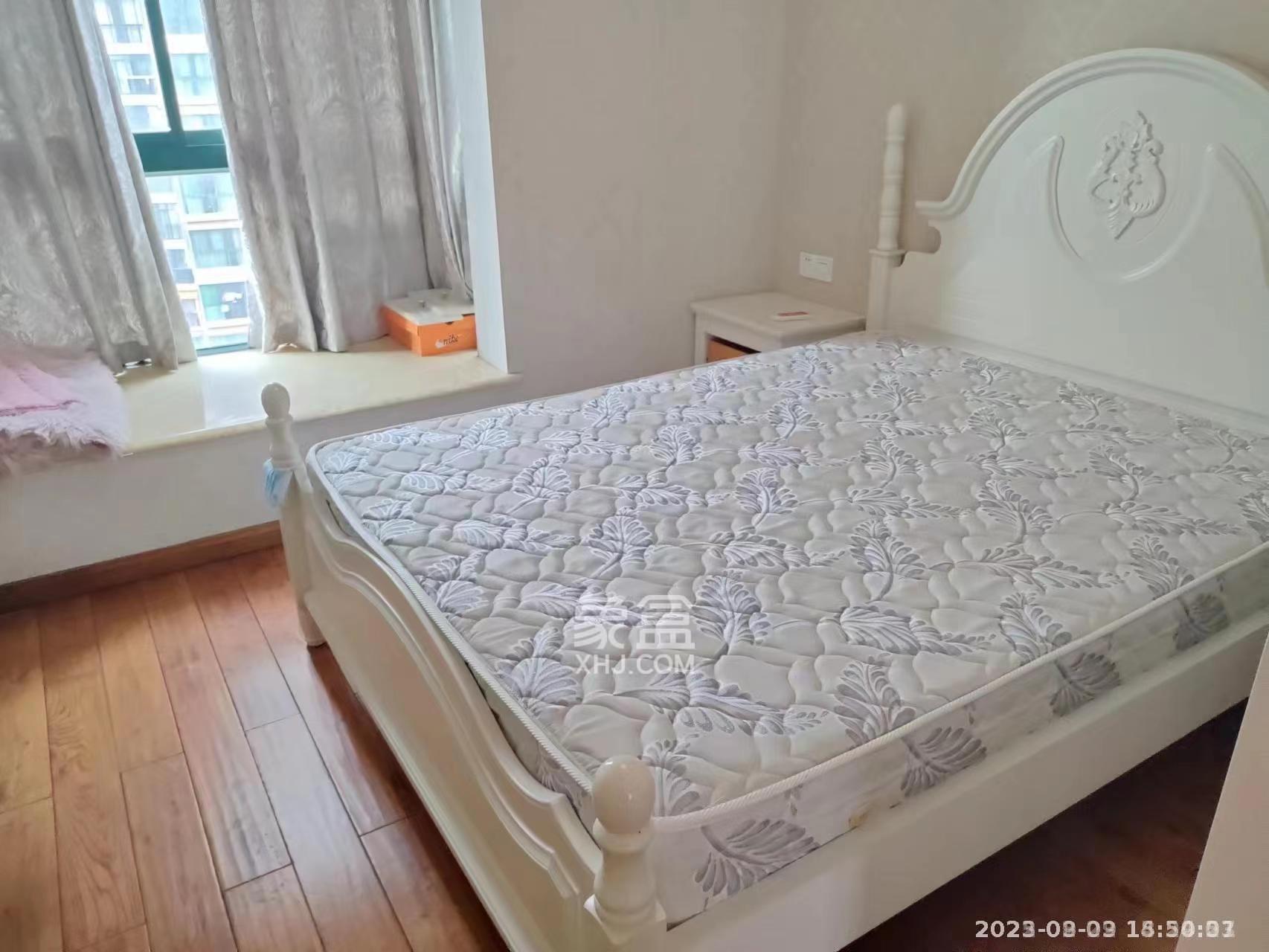 经世皇城 3室2厅2卫 1600.0元/月 经世皇城 3室2厅2卫 1600.0元/月室内图