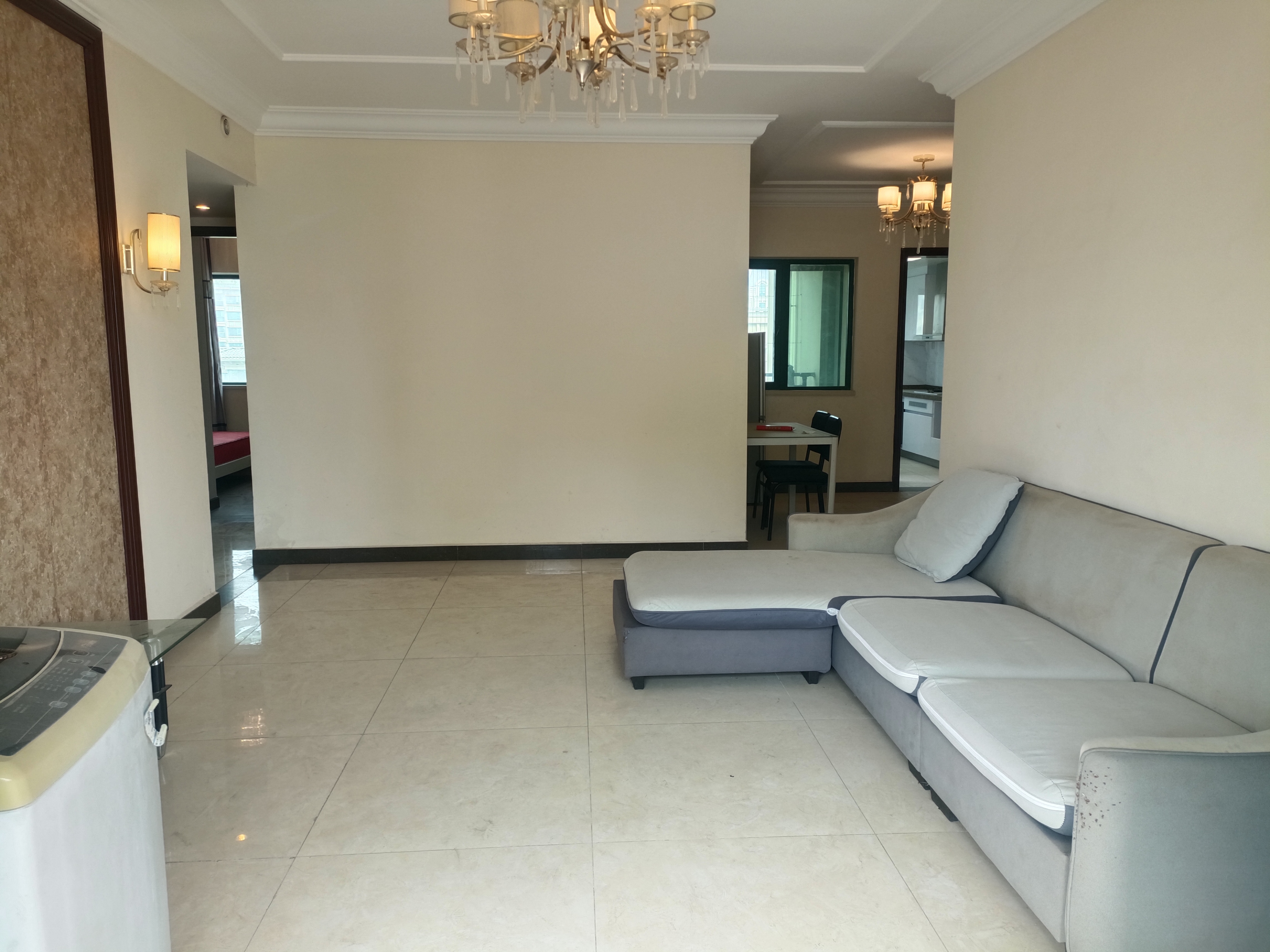 恒大绿洲 3室2厅2卫 1800.0元/月 恒大绿洲 3室2厅2卫 1800.0元/月室内图