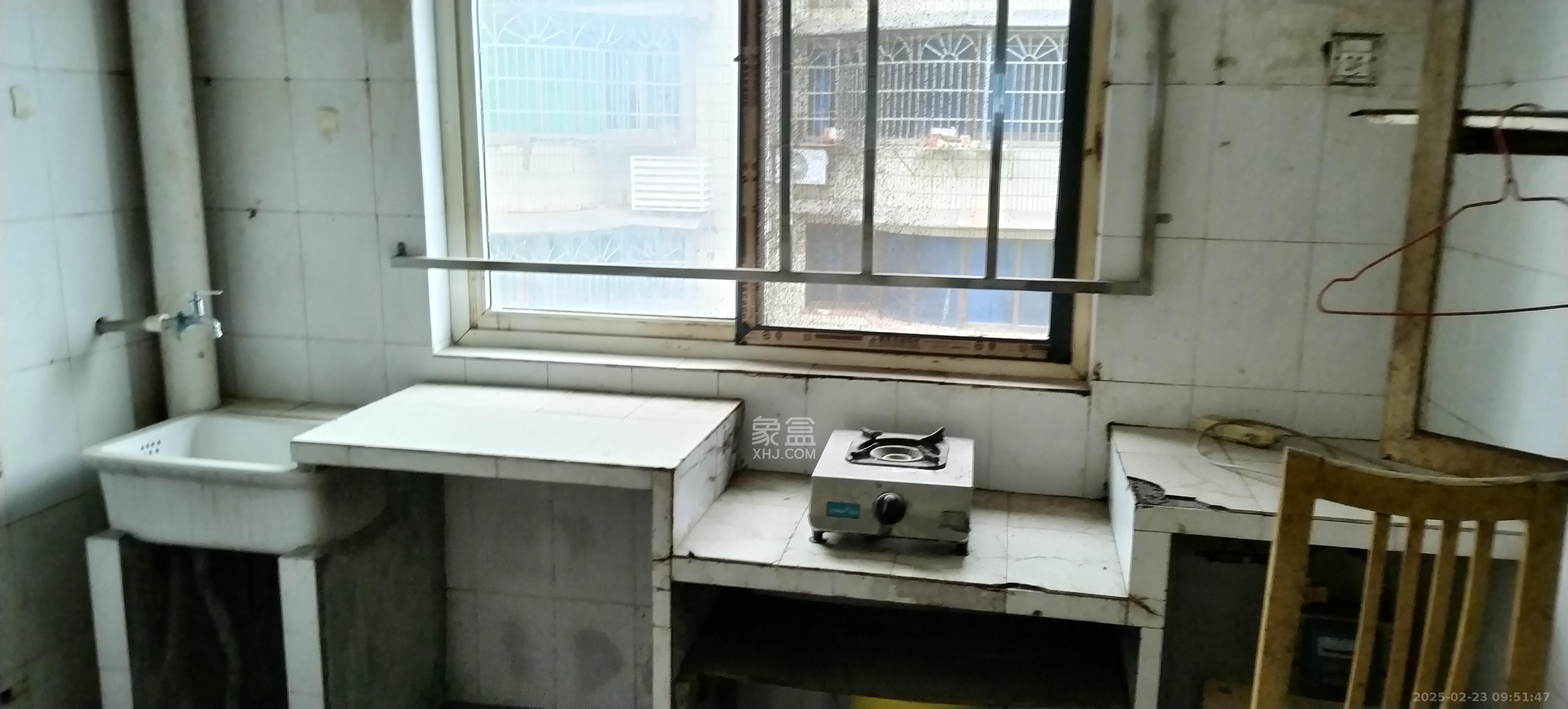 南苑花园 2室2厅1卫 1200.0元/月 南苑花园 2室2厅1卫 1200.0元/月室内图