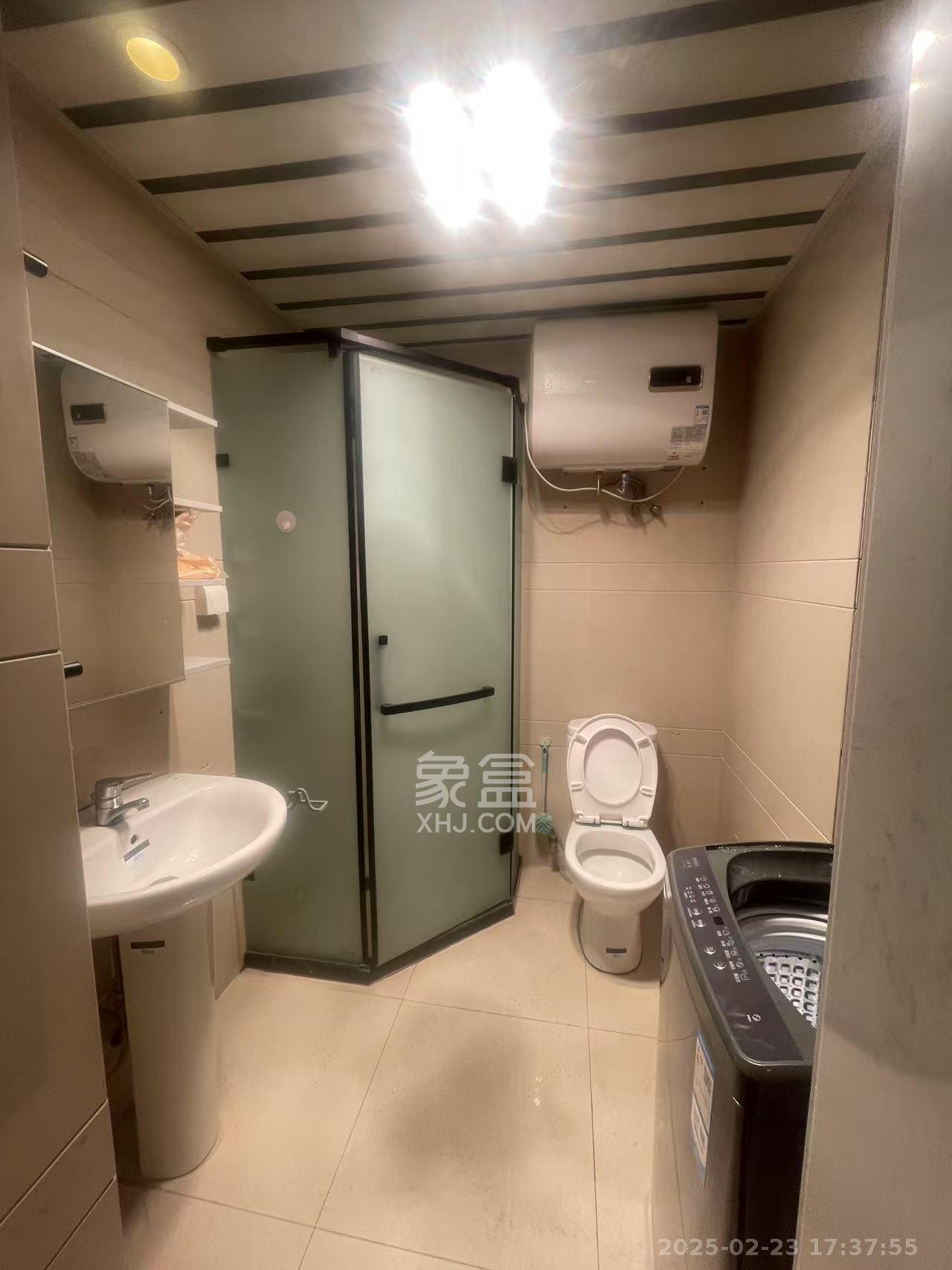 标志商务中心 1室1厅1卫 1800.0元/月 标志商务中心 1室1厅1卫 1800.0元/月室内图