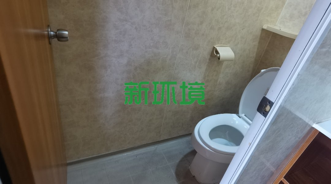 蓝色港湾  3室2厅2卫   48.00万客厅