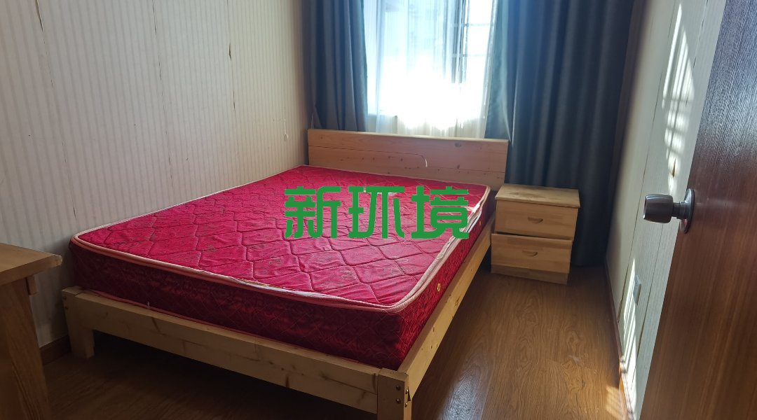 蓝色港湾  3室2厅2卫   48.00万客厅