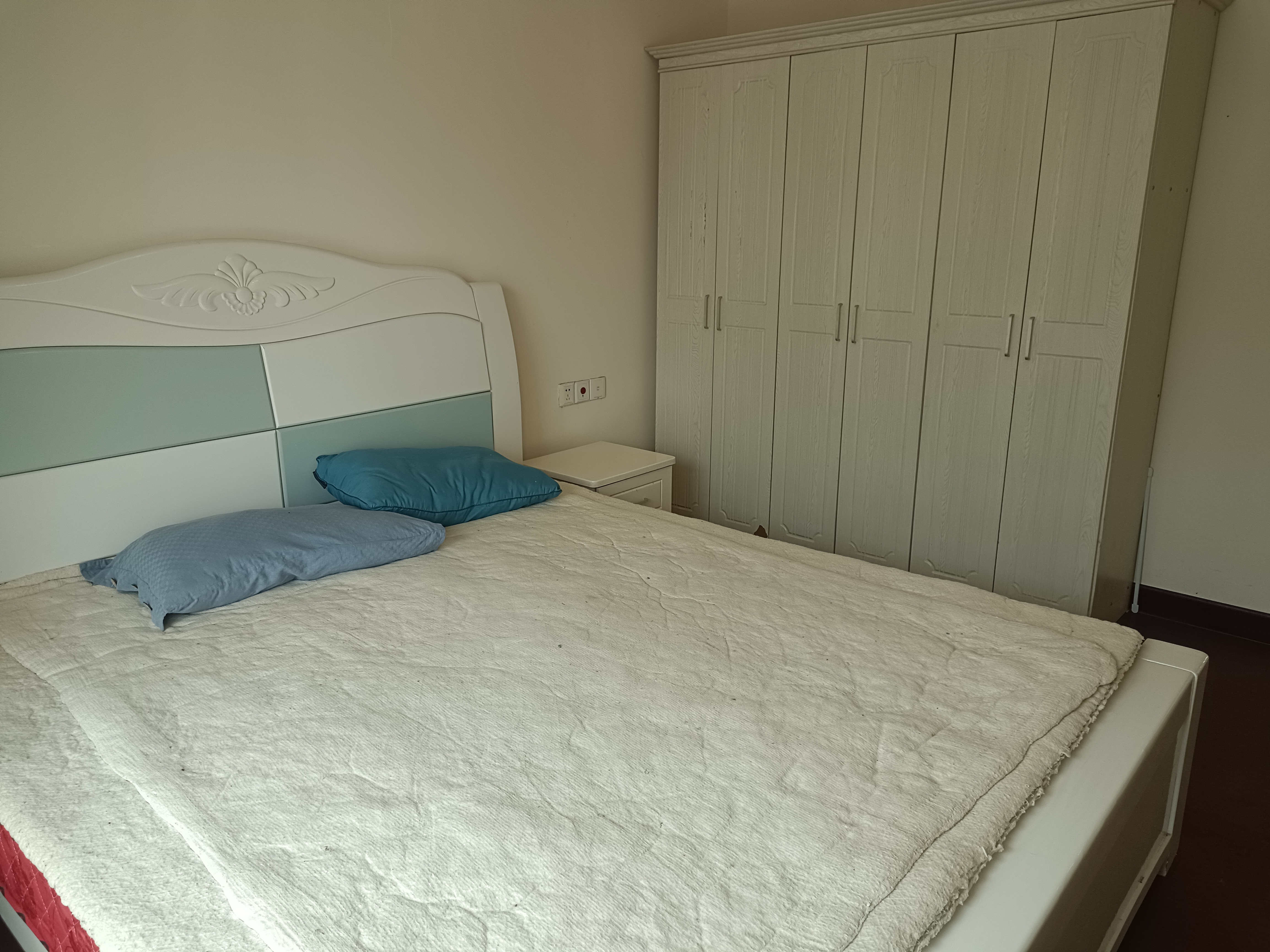 恒大绿洲 3室2厅2卫 1800.0元/月 恒大绿洲 3室2厅2卫 1800.0元/月室内图