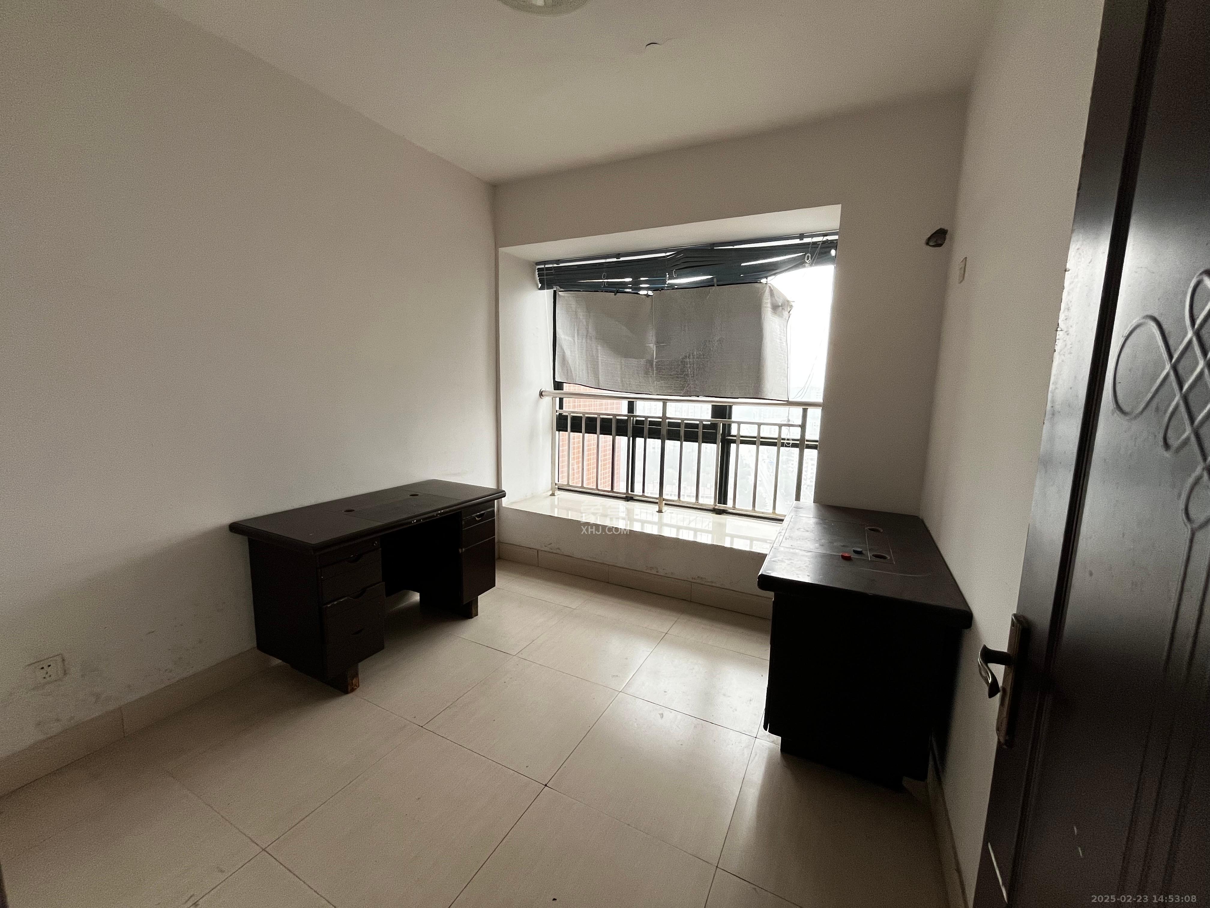 高鑫麓城 4室1厅2卫 2600.0元/月 高鑫麓城 4室1厅2卫 2600.0元/月室内图