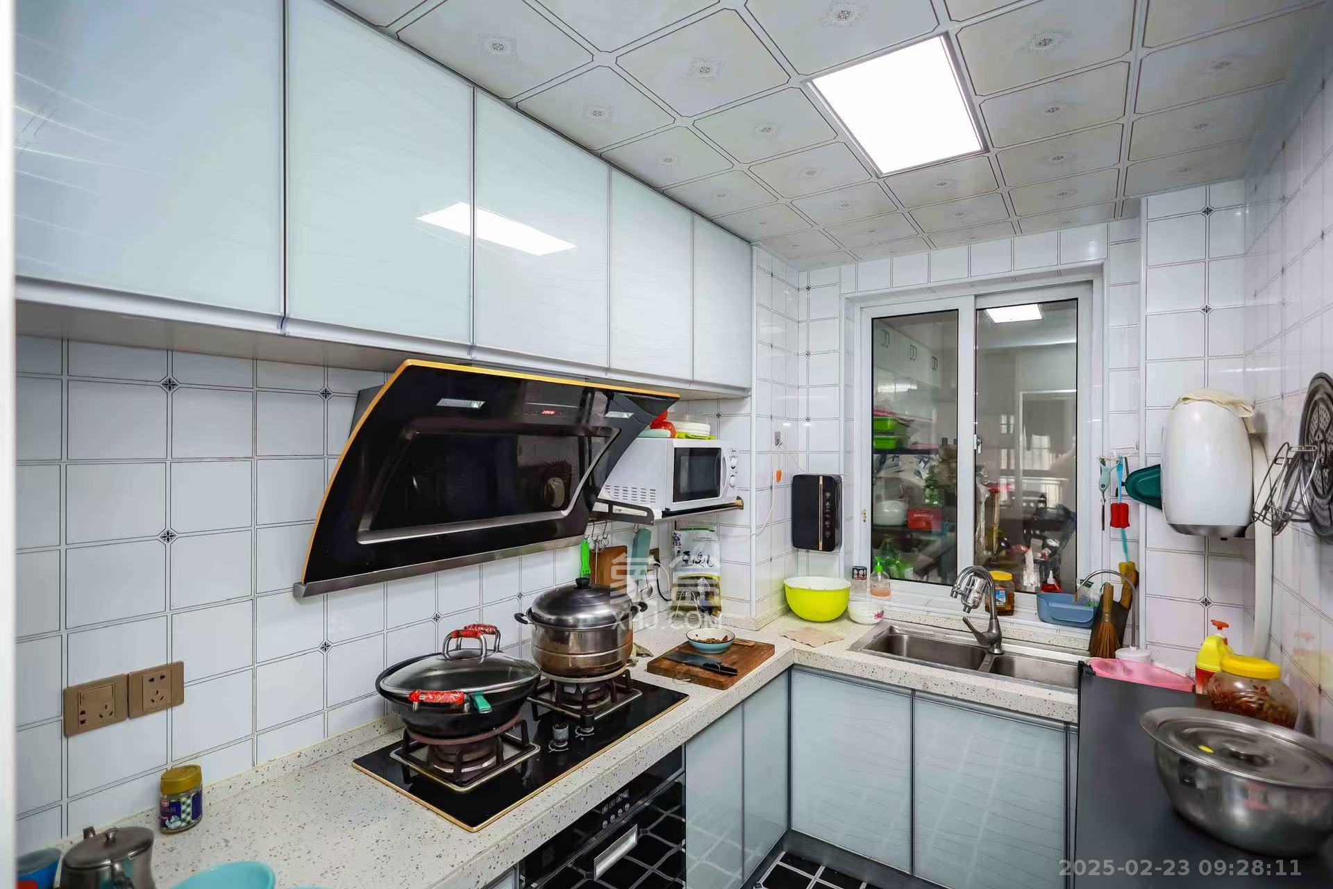 天麓尚层 4室2厅2卫 2700.0元/月 天麓尚层 4室2厅2卫 2700.0元/月室内图