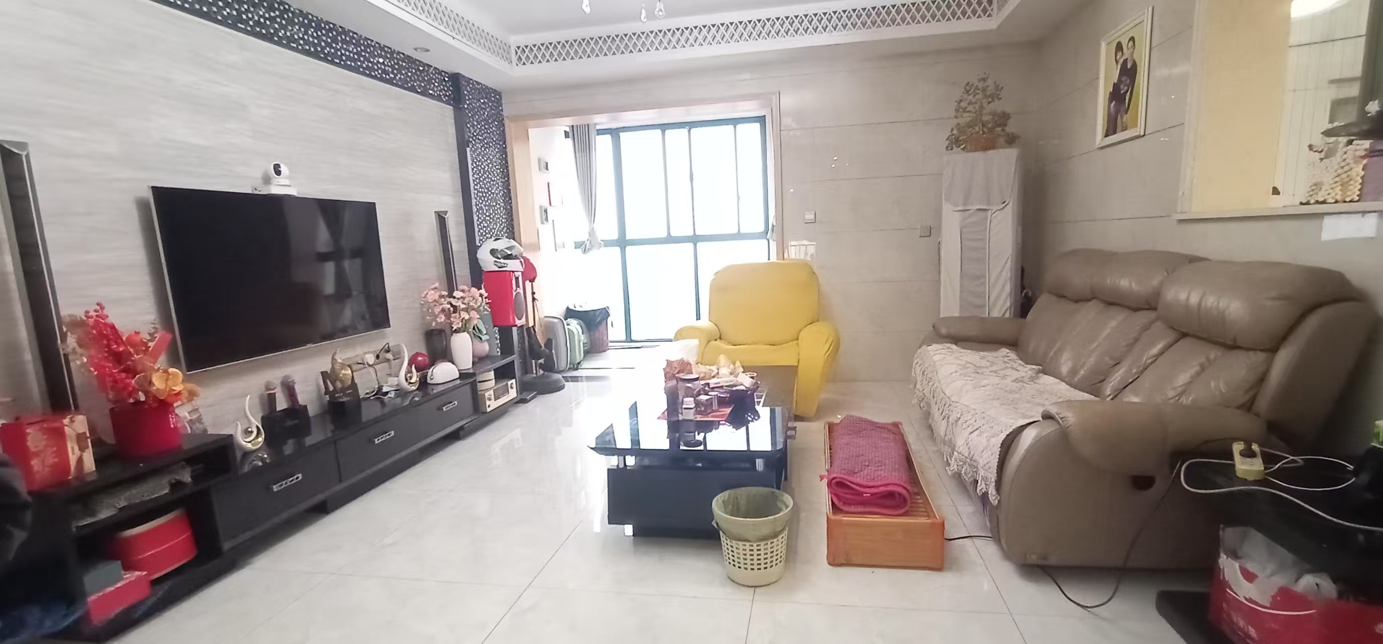 经世皇城 3室2厅2卫 89.0万 经世皇城 3室2厅2卫 89.0万室内图