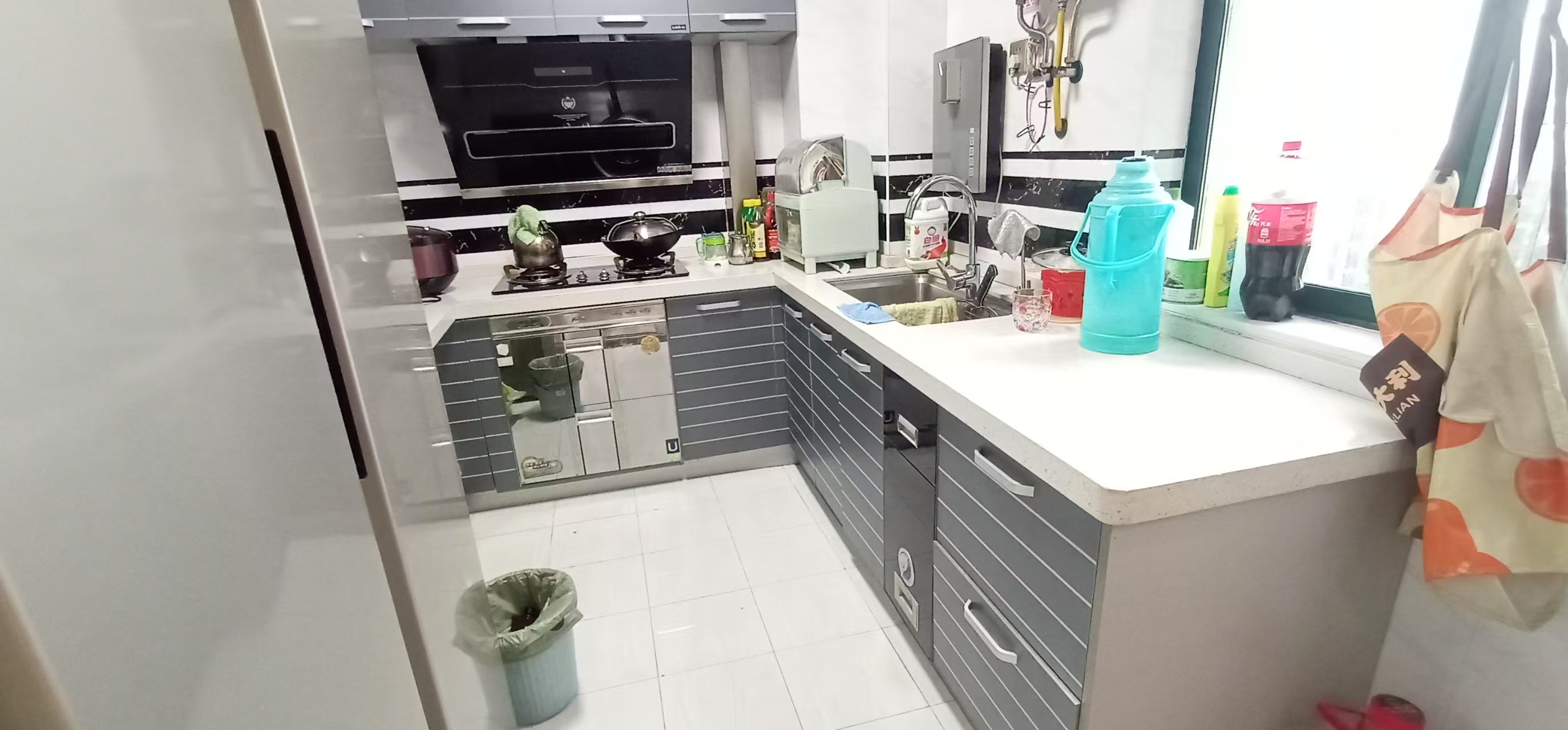 经世皇城 3室2厅2卫 89.0万 经世皇城 3室2厅2卫 89.0万室内图