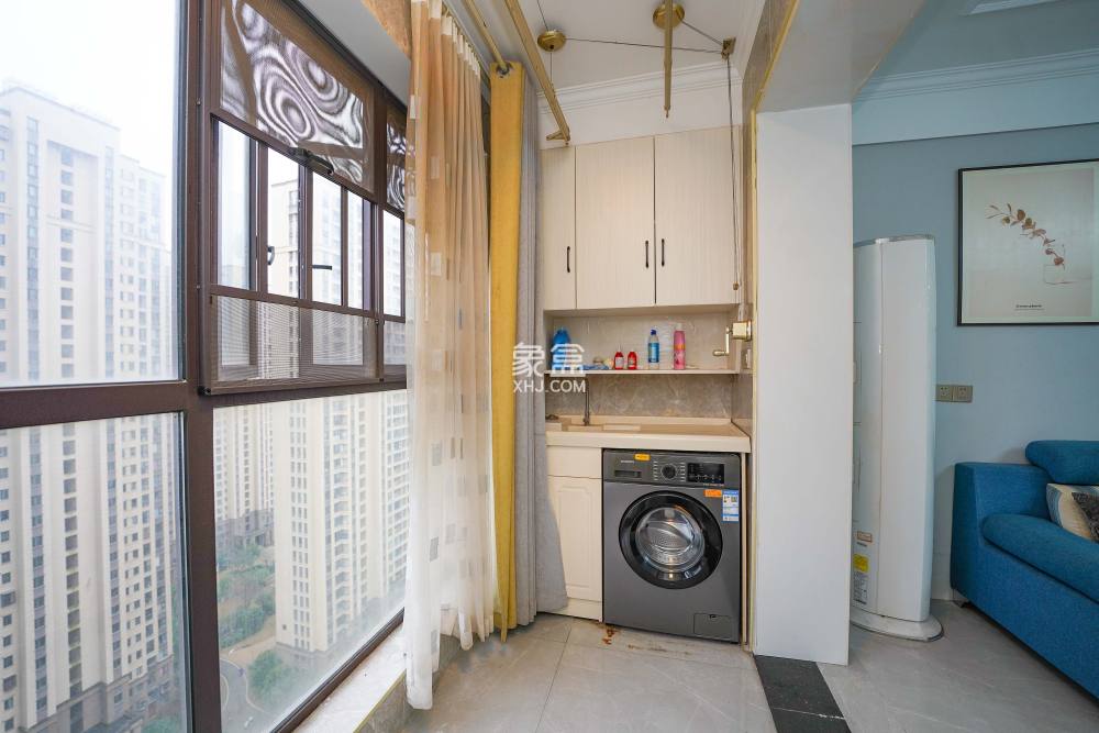 綠地新都會  4室2廳2衛(wèi)   113.00萬