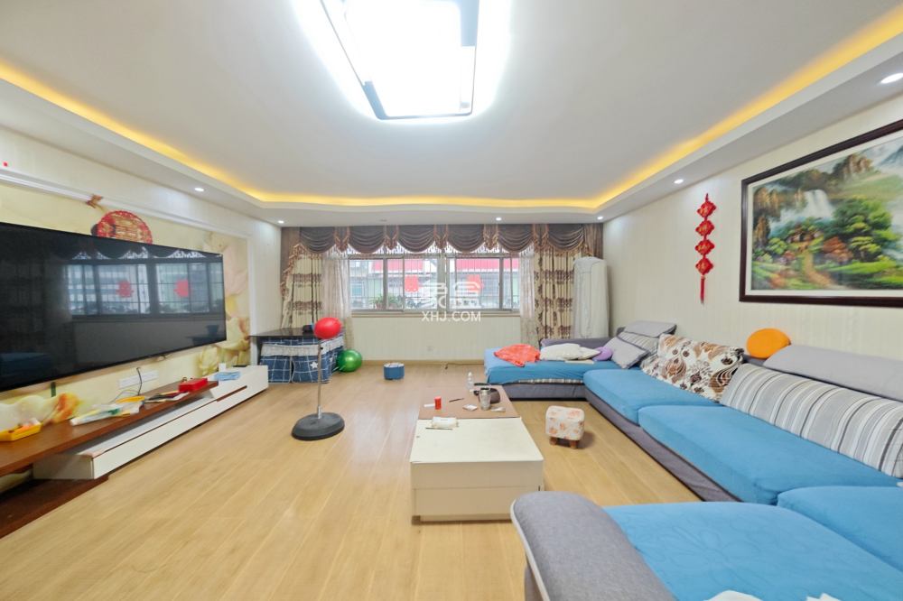 恒达时代花园  4室2厅2卫   127.90万