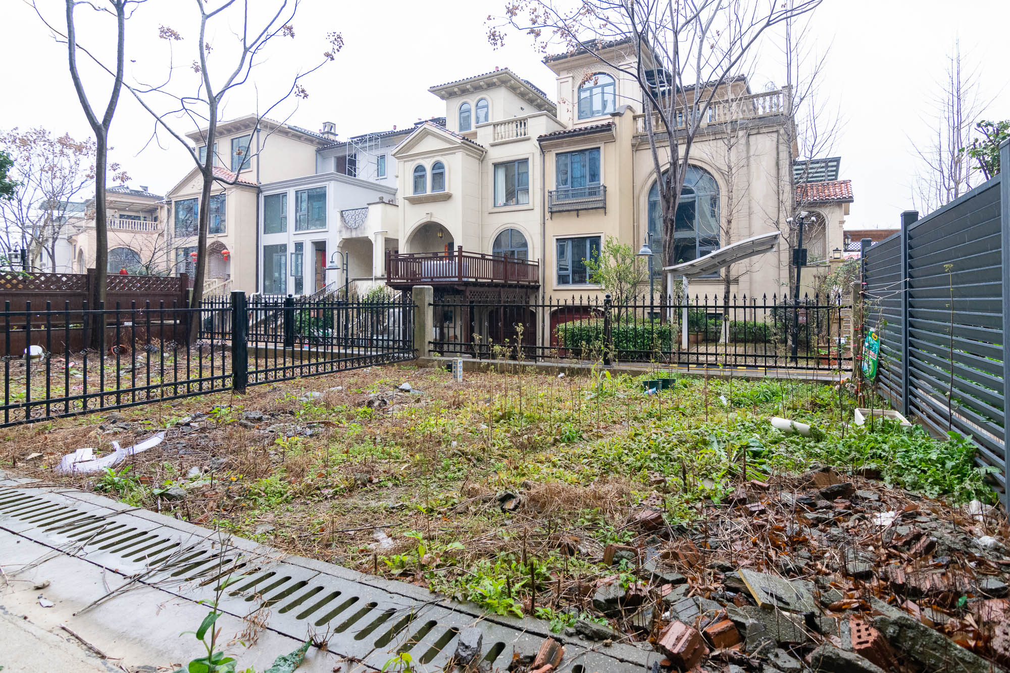 中粮北纬28°别墅  5室3厅3卫    368.0万 中粮北纬28°别墅  5室3厅3卫    368.0万其他