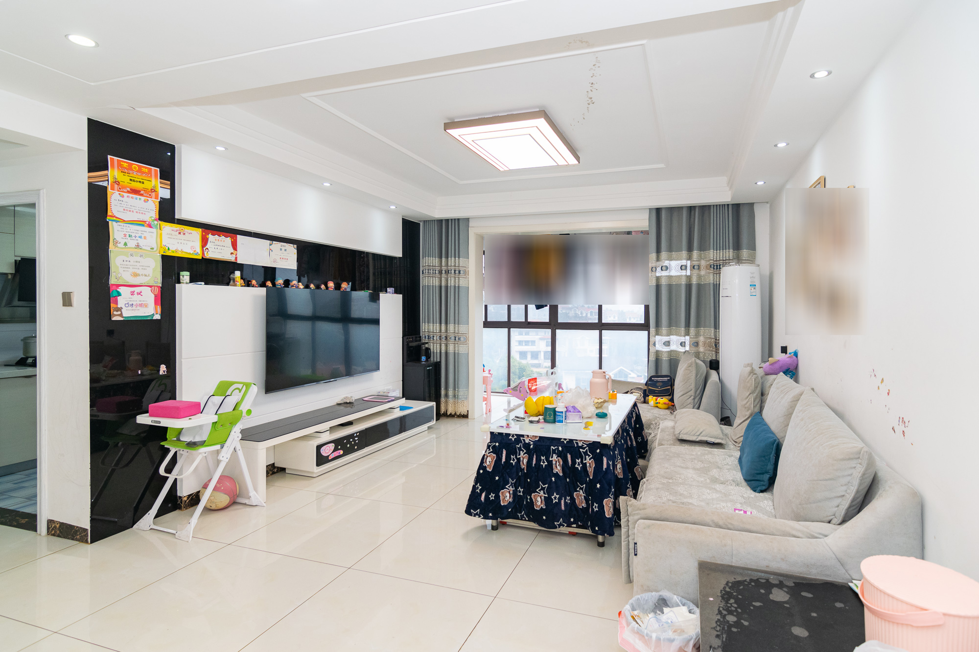 普瑞斯堡  3室2厅2卫    80.0万 普瑞斯堡  3室2厅2卫    80.0万客厅