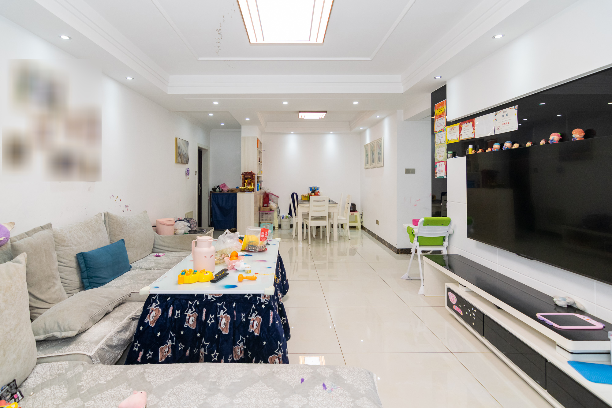 普瑞斯堡  3室2厅2卫    80.0万 普瑞斯堡  3室2厅2卫    80.0万客厅