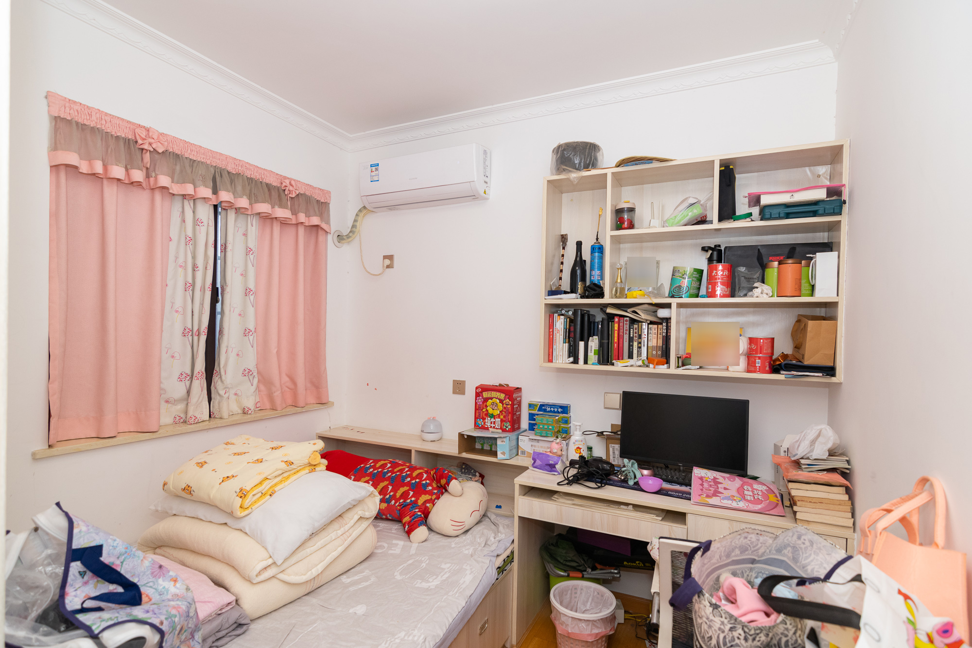 普瑞斯堡  3室2厅2卫    80.0万 普瑞斯堡  3室2厅2卫    80.0万卧室