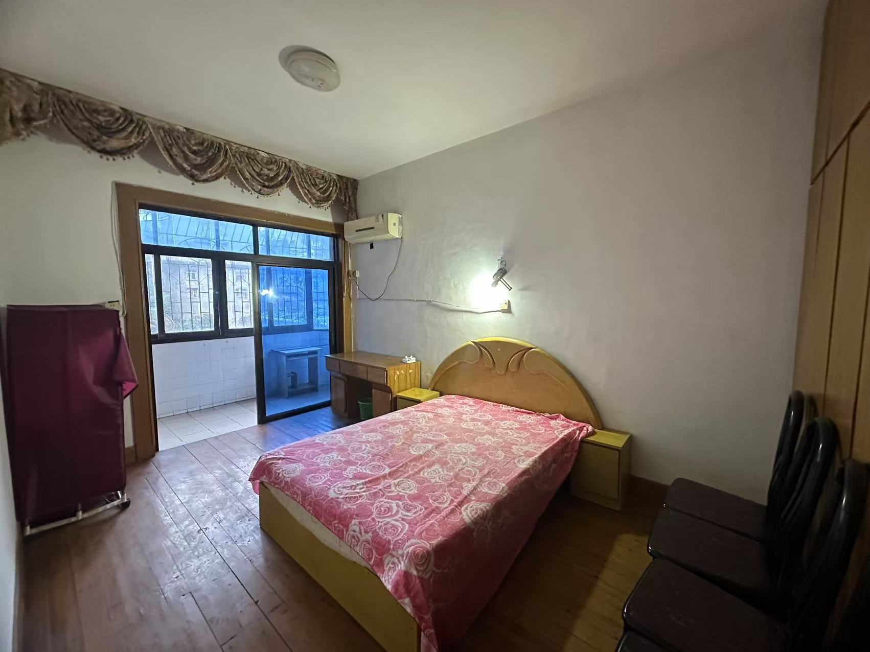 珠江南路建设小区 3室2厅1卫 35.8万 珠江南路建设小区 3室2厅1卫 35.8万室内图