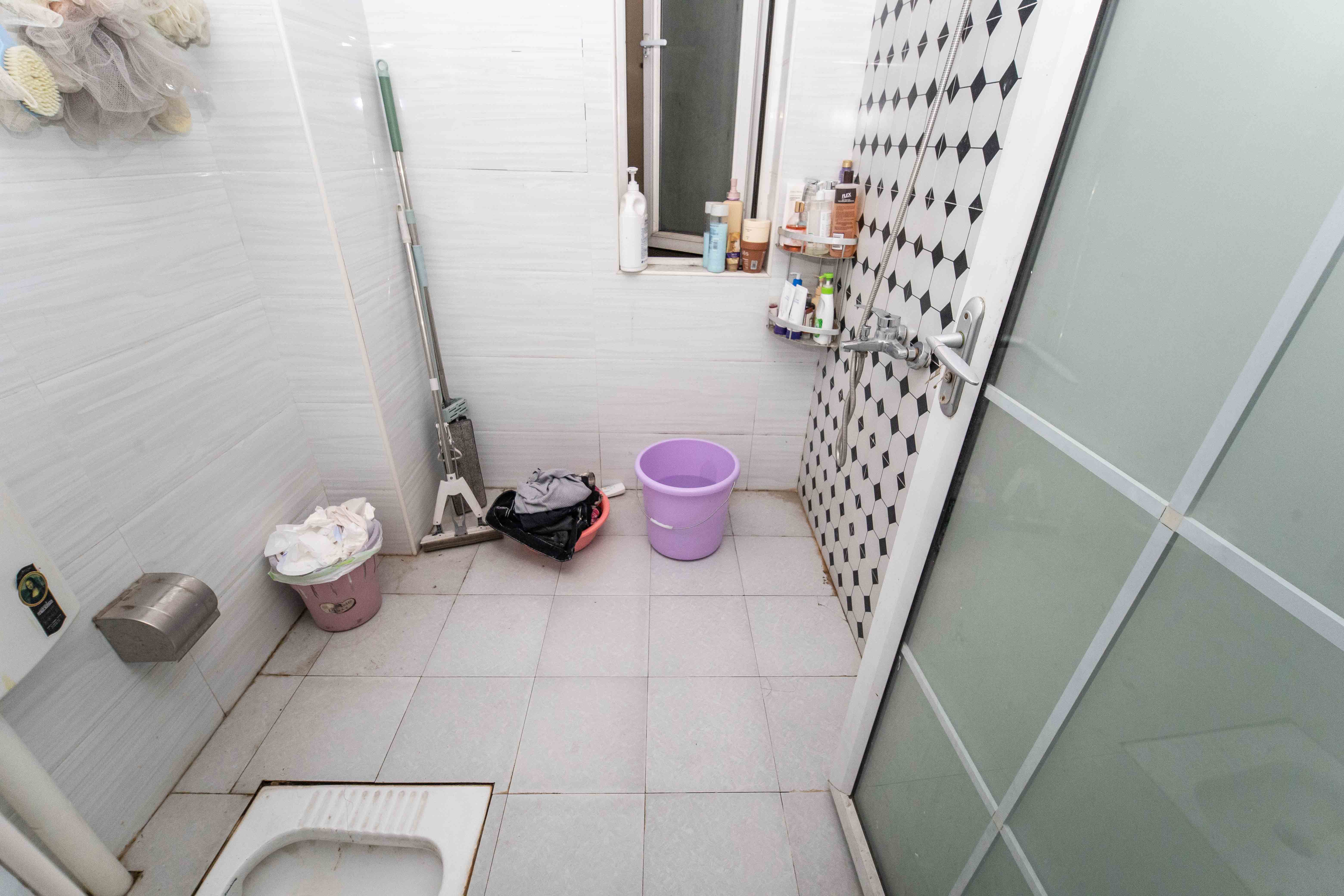 金地格林公馆  3室2厅1卫   83.50万卫生间