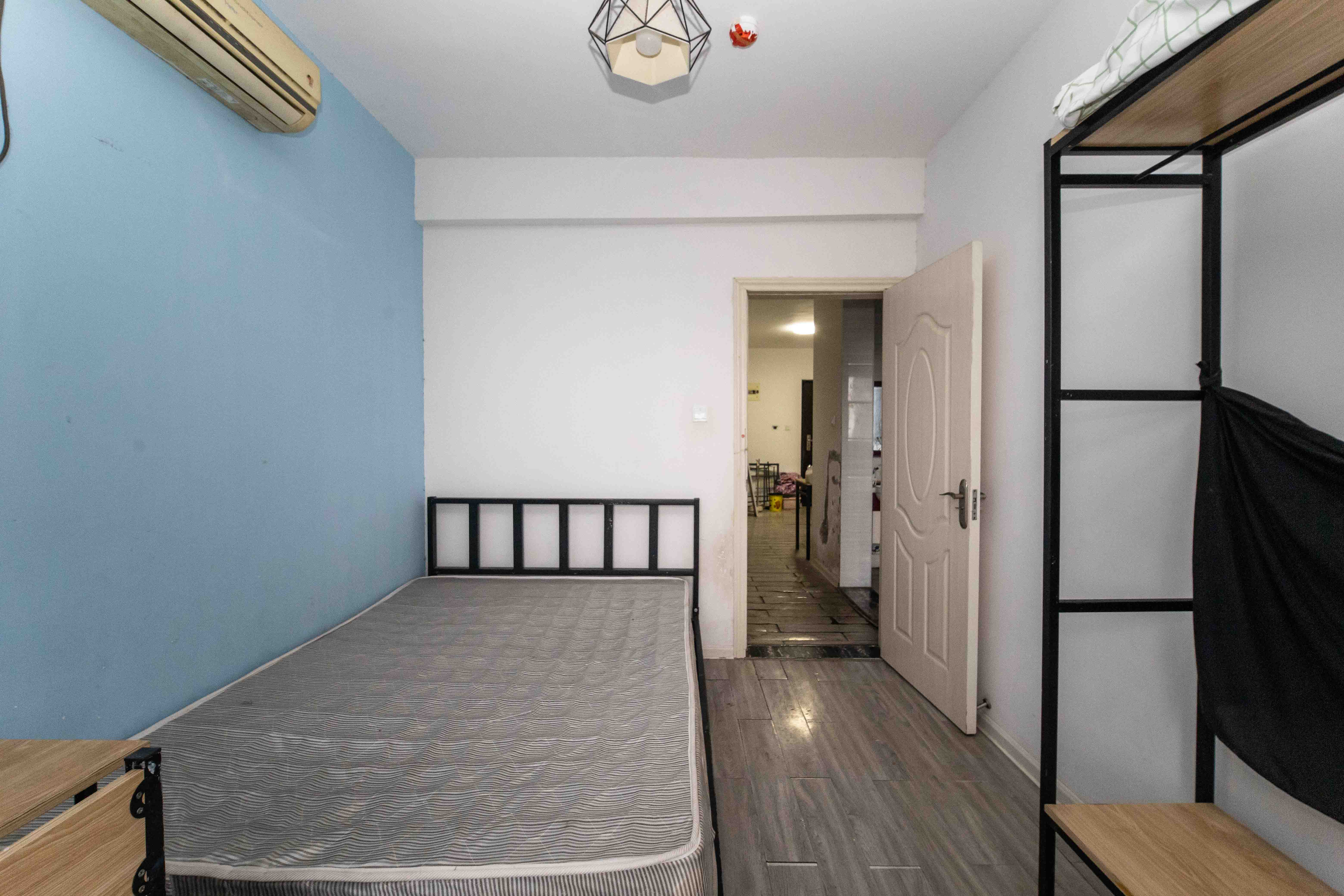 金地格林公馆 3室2厅1卫 83.50万 金地格林公馆 3室2厅1卫 83.50万卧室