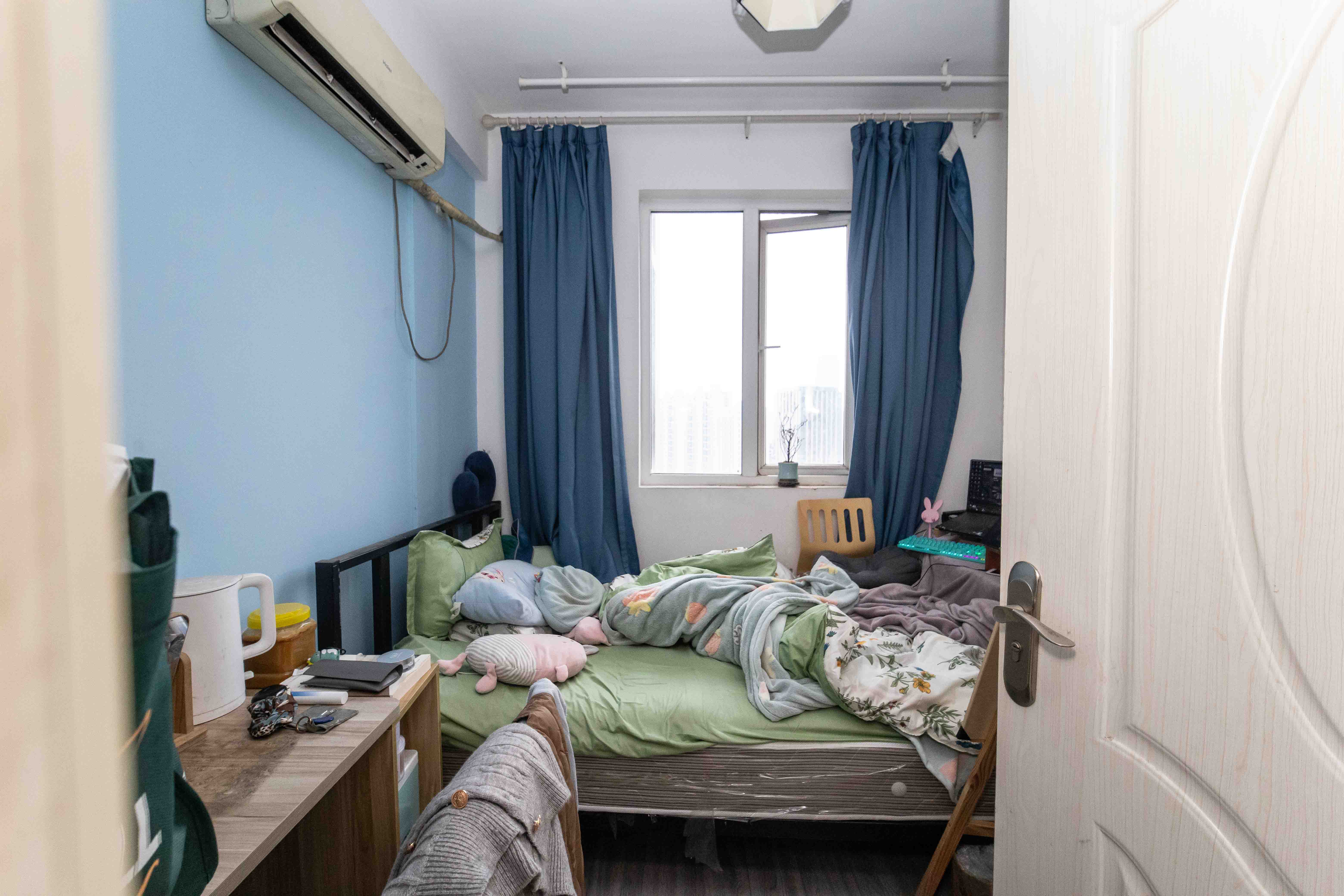 金地格林公馆  3室2厅1卫   83.50万卧室