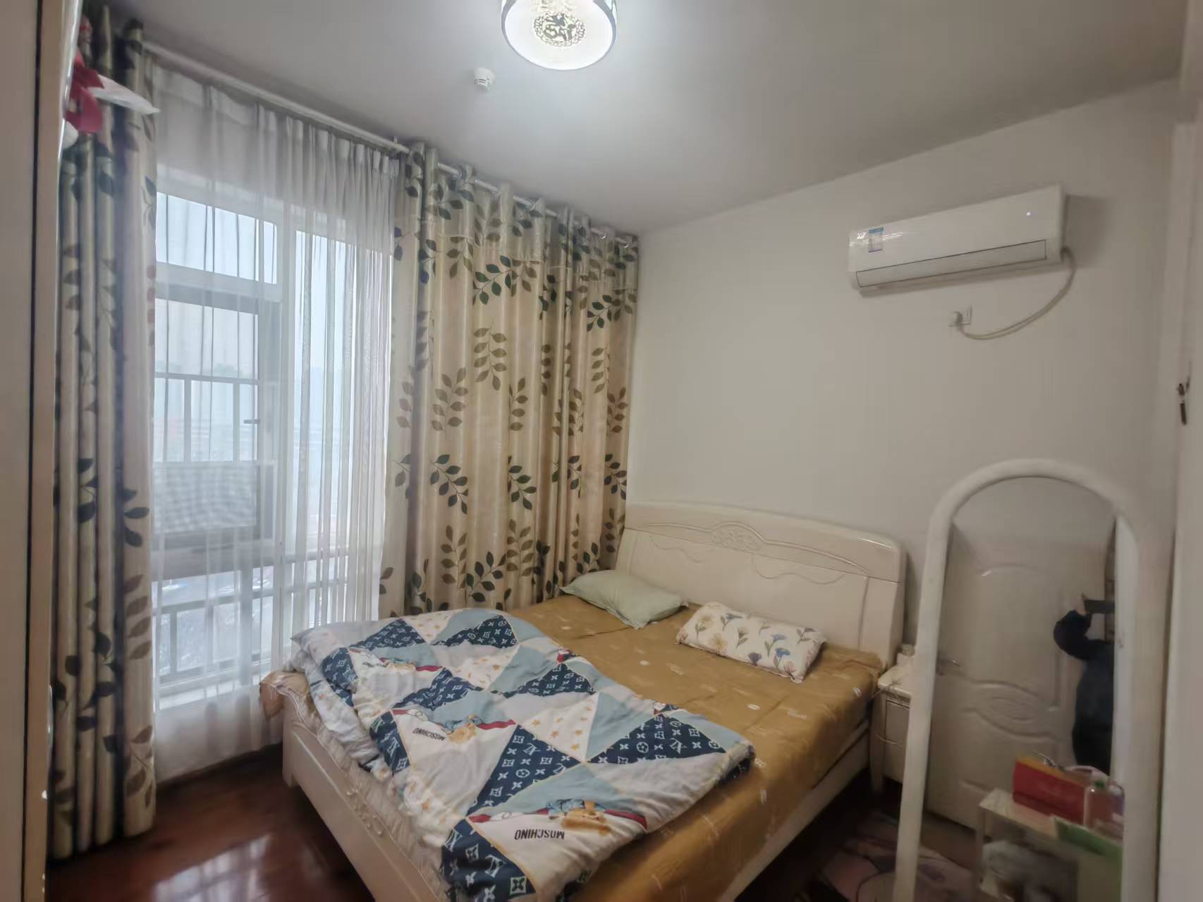 庐山一号  2室2厅1卫    37.8万 庐山一号  2室2厅1卫    37.8万室内图