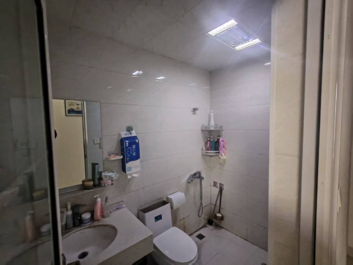 庐山一号  2室2厅1卫    37.8万 庐山一号  2室2厅1卫    37.8万室内图