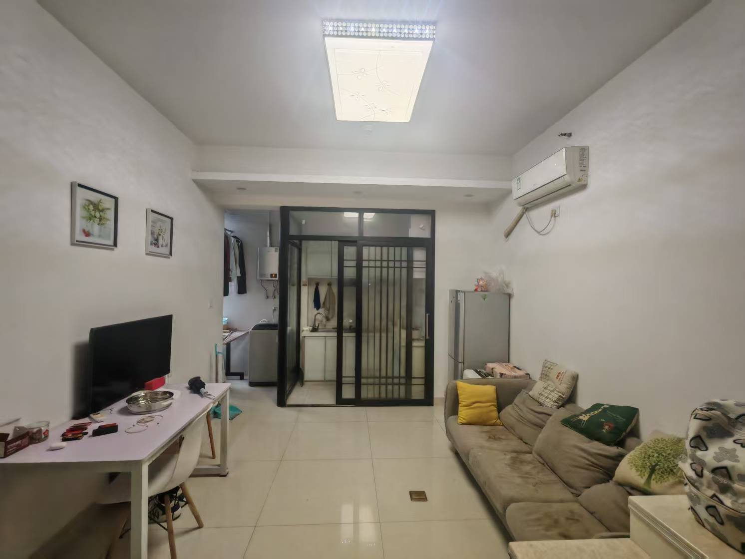 庐山一号  2室2厅1卫    37.8万 庐山一号  2室2厅1卫    37.8万室内图