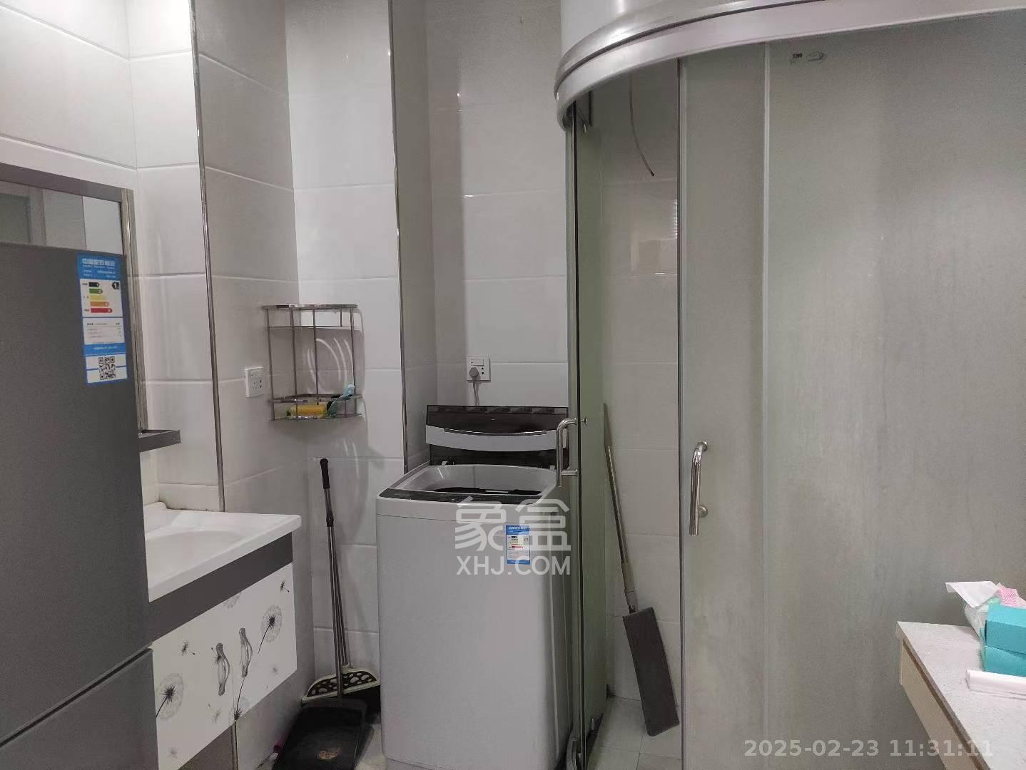 金茂梅溪湖  1室1厅1卫   1650.00元/月室内图