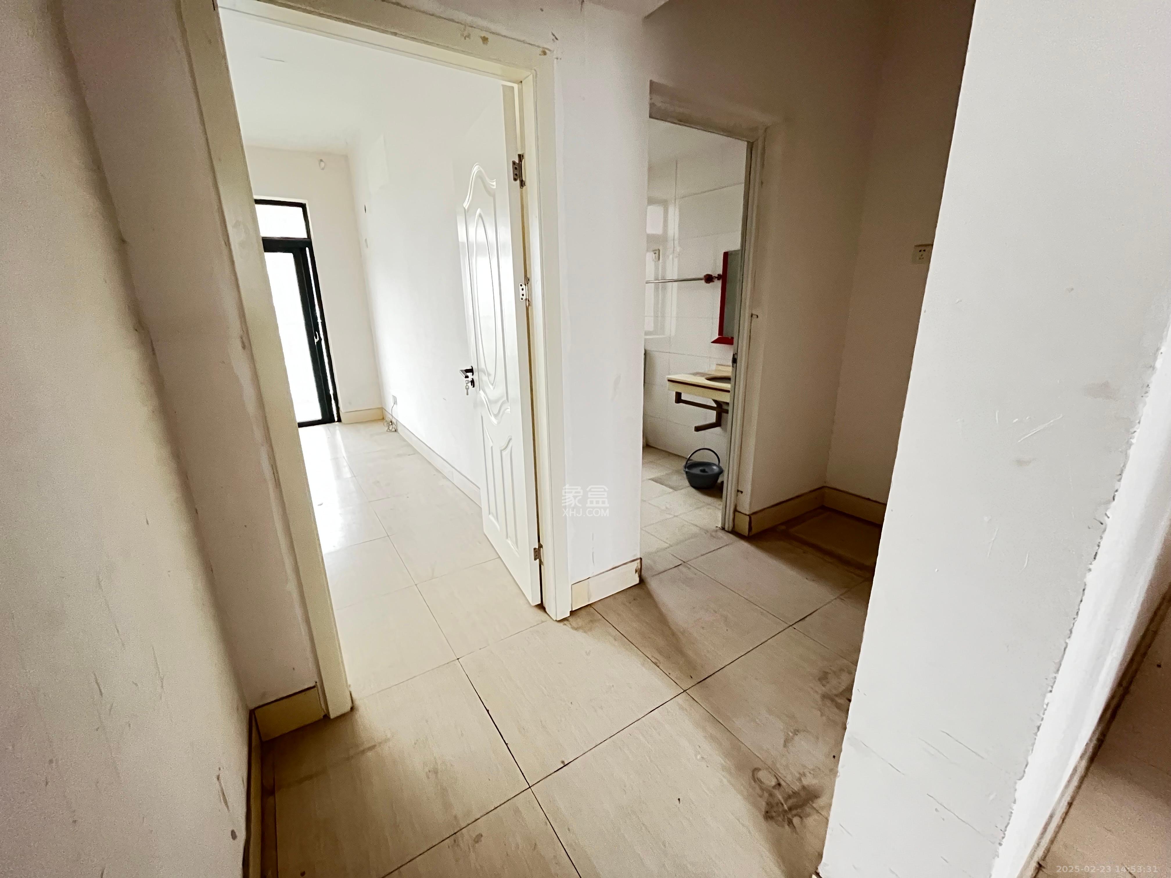 高鑫麓城 4室1厅2卫 2600.0元/月 高鑫麓城 4室1厅2卫 2600.0元/月室内图