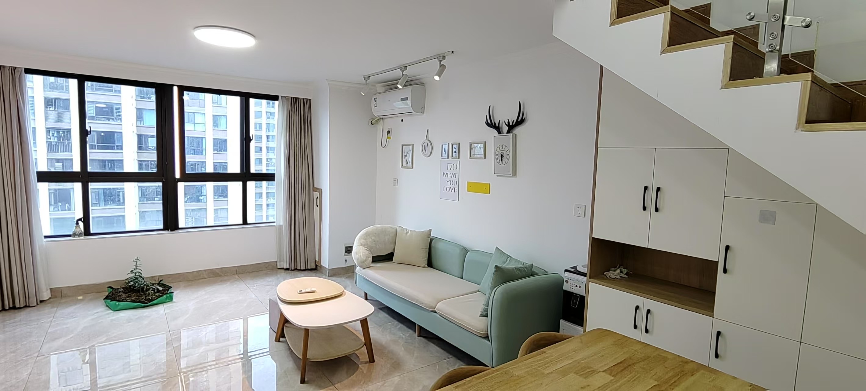 万恒公馆 1室1厅1卫 2000.0元/月 万恒公馆 1室1厅1卫 2000.0元/月室内图