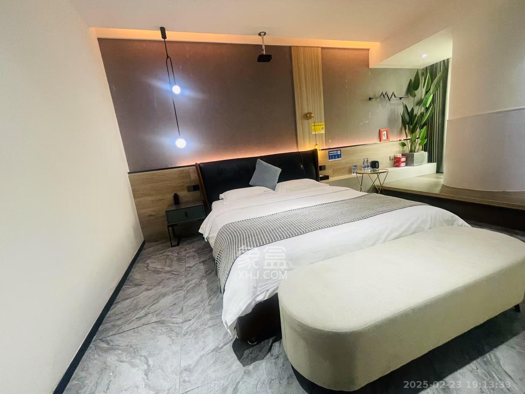 汇源大厦 10室2厅4卫 32000.0元/月 汇源大厦 10室2厅4卫 32000.0元/月室内图