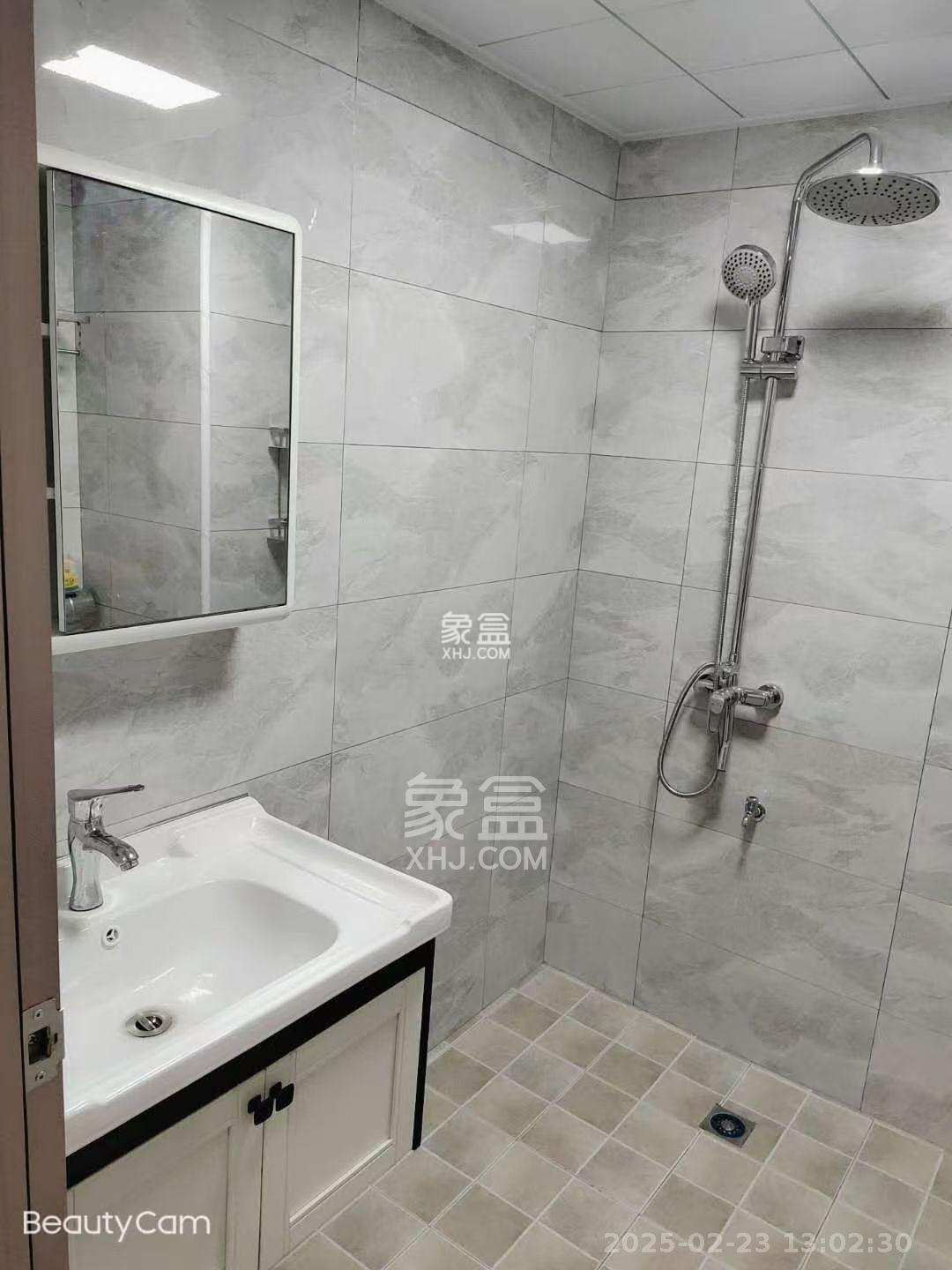 融创融公馆(融创臻苑) 1室1厅1卫 1700.00元/月 融创融公馆(融创臻苑) 1室1厅1卫 1700.00元/月室内图