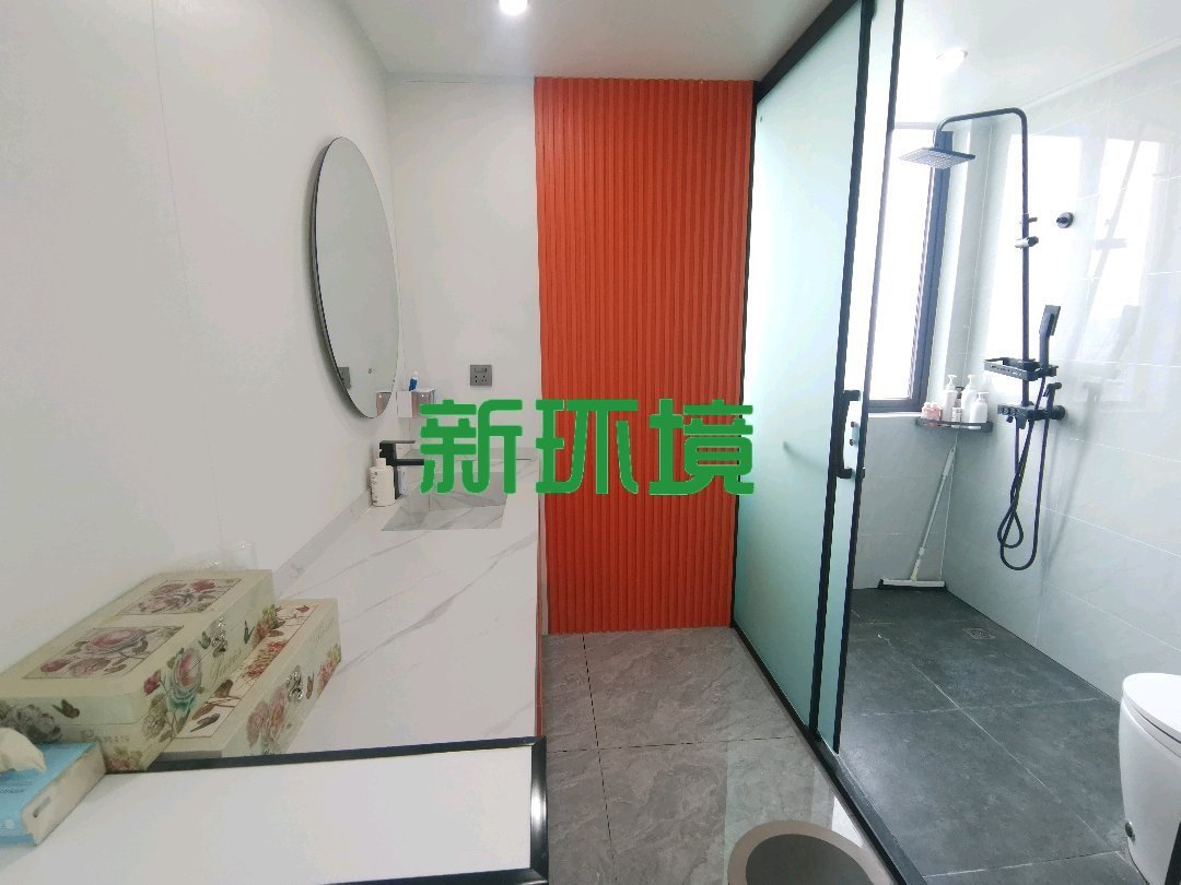 江与城  4室2厅1卫   121.00万客厅