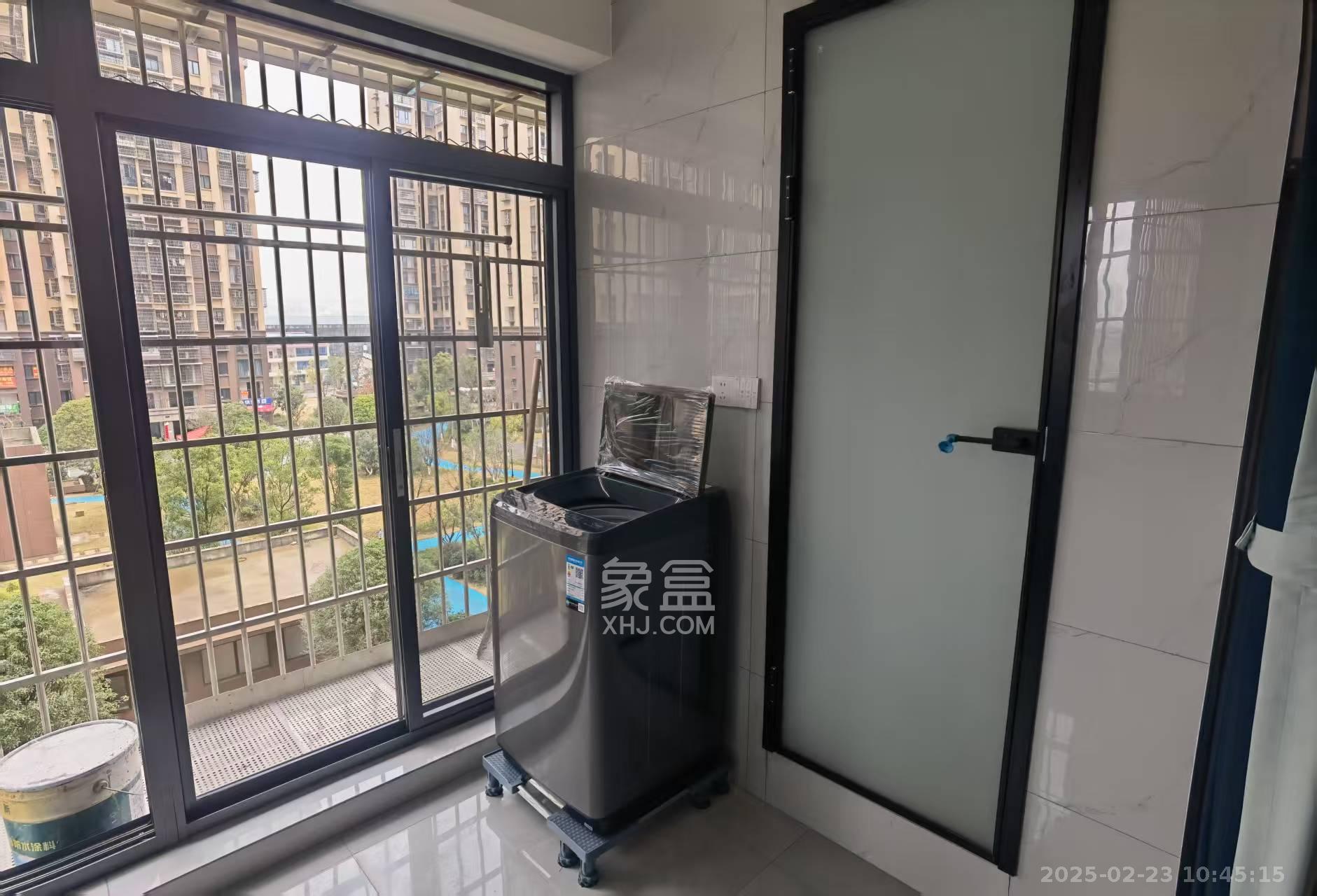 和景家园  1室1厅1卫   1200.00元/月室内图