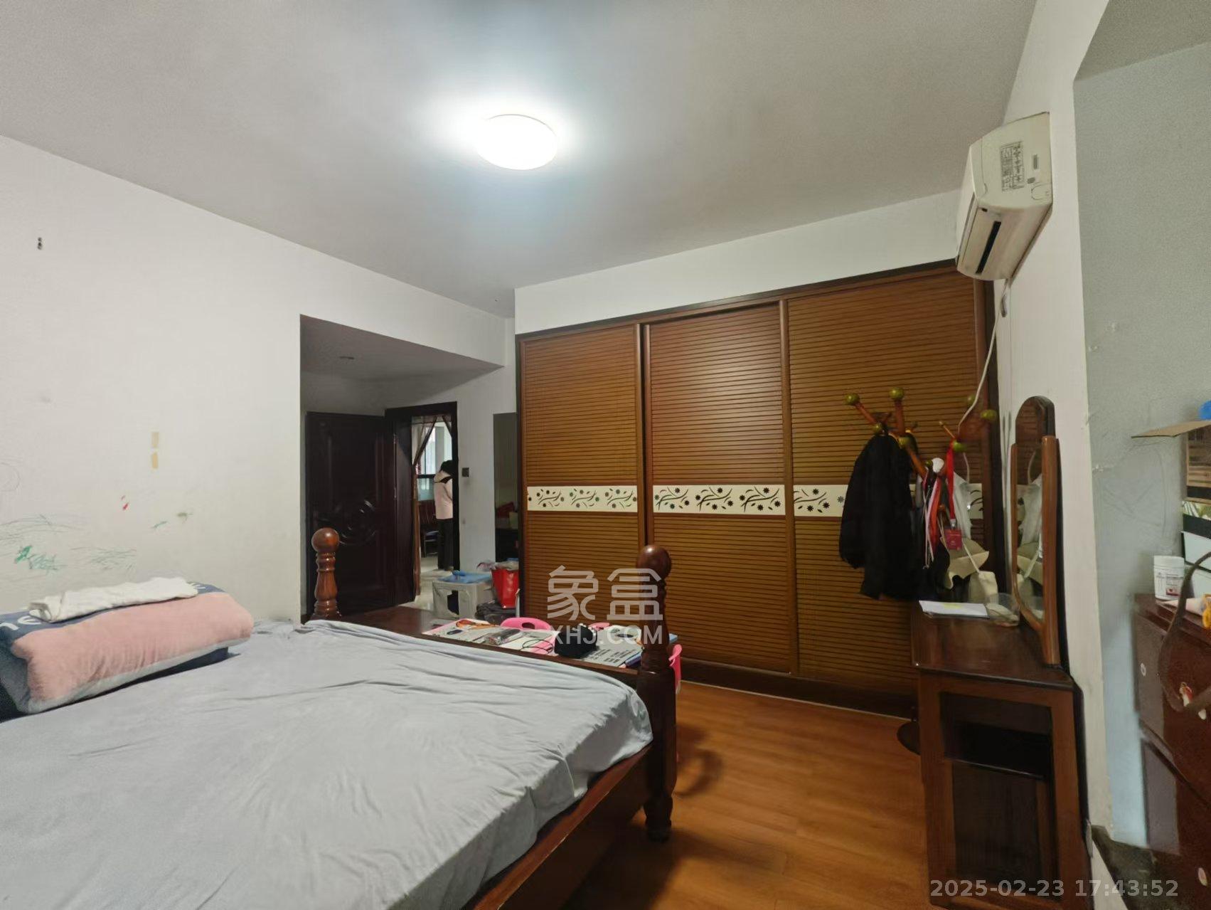 新景家园  4室2厅3卫   68.80万室内图