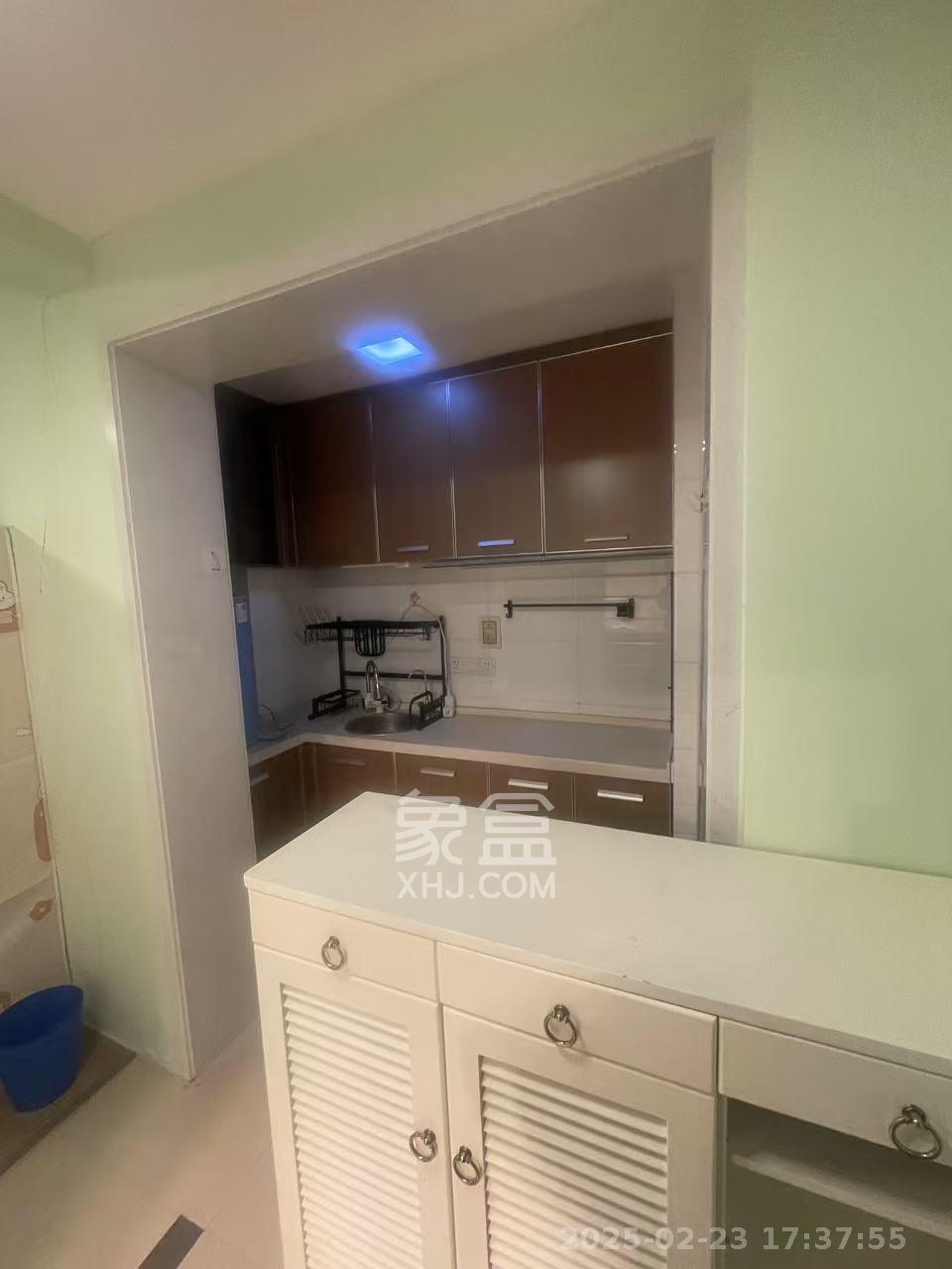 标志商务中心 1室1厅1卫 1800.0元/月 标志商务中心 1室1厅1卫 1800.0元/月室内图