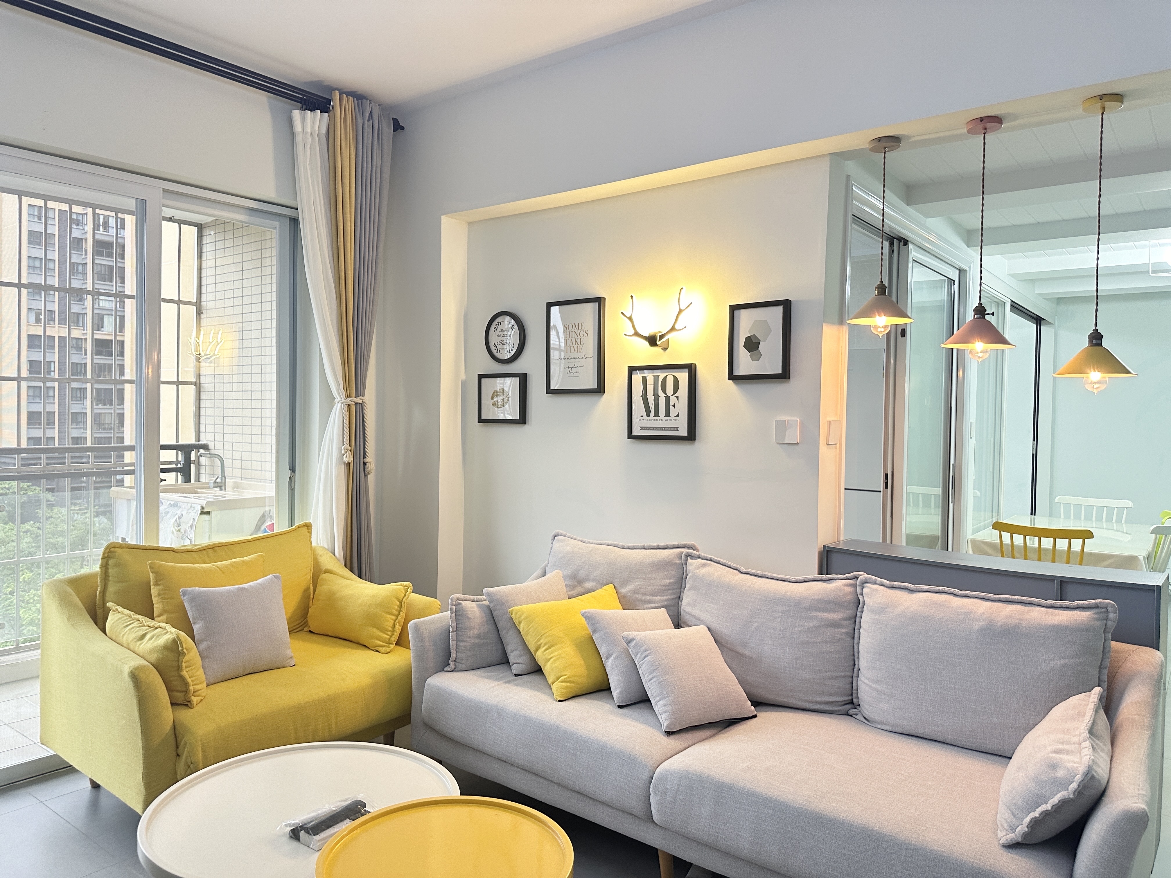 怡和湖城大境  2室1厅1卫    148.0万 怡和湖城大境  2室1厅1卫    148.0万客厅