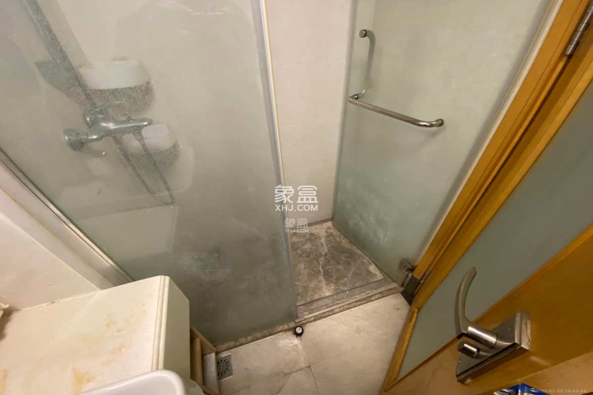 中海国际二期  1室1厅1卫    1300.0元/月 中海国际二期  1室1厅1卫    1300.0元/月室内图