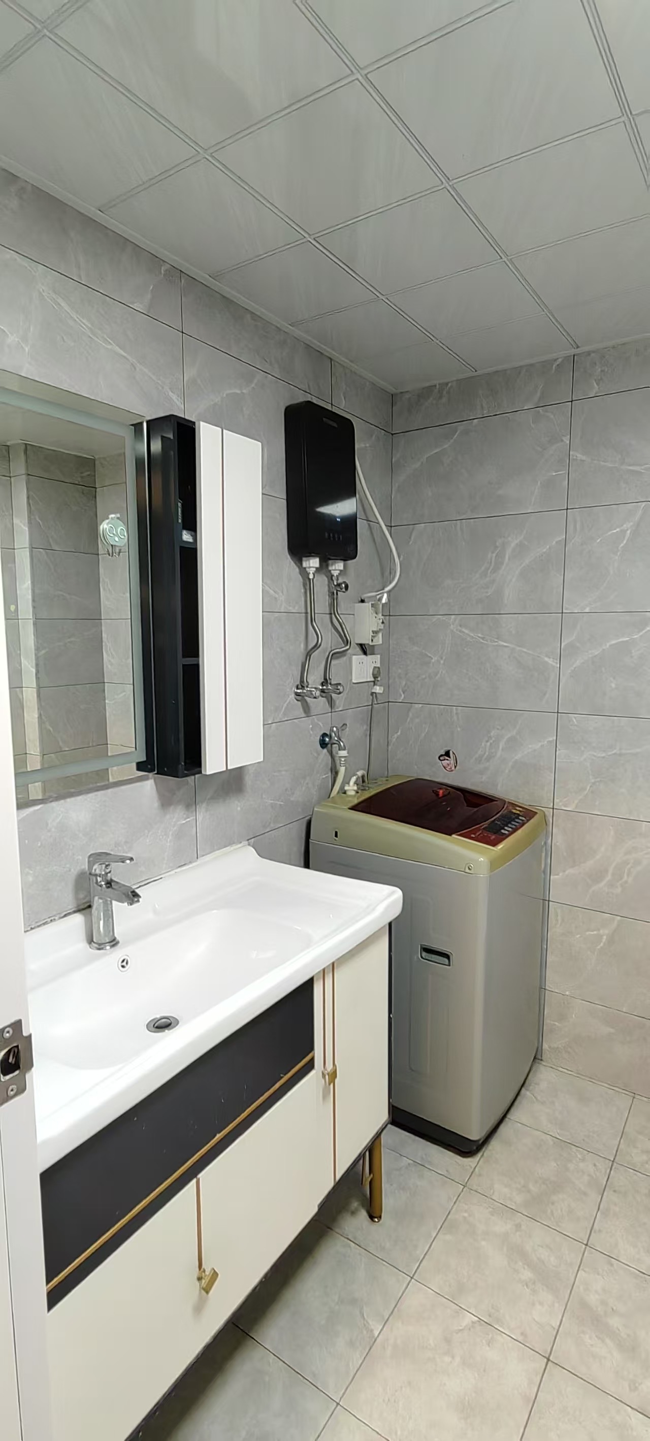 万恒公馆 1室1厅1卫 2000.0元/月 万恒公馆 1室1厅1卫 2000.0元/月室内图