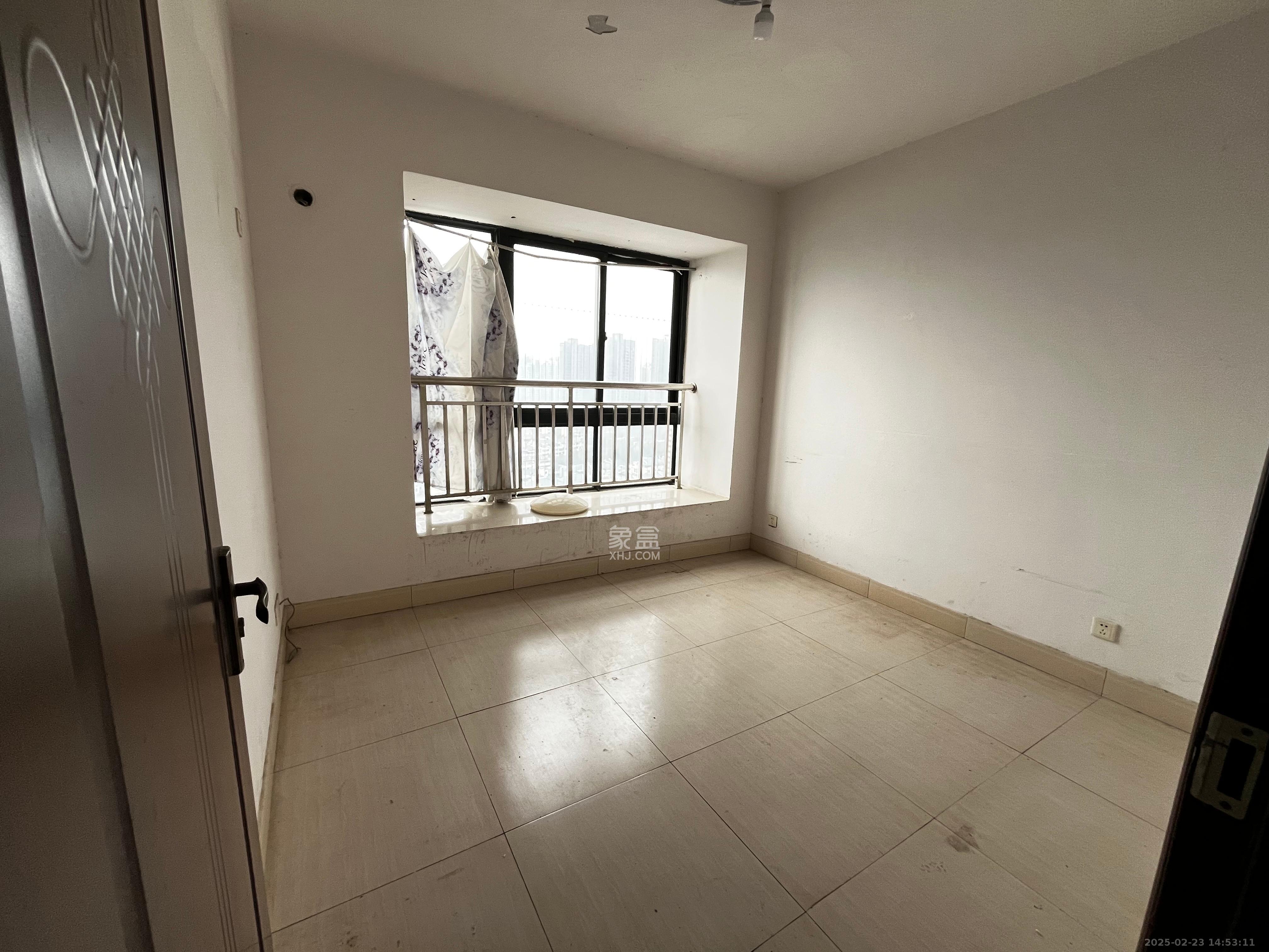 高鑫麓城 4室1厅2卫 2600.0元/月 高鑫麓城 4室1厅2卫 2600.0元/月室内图