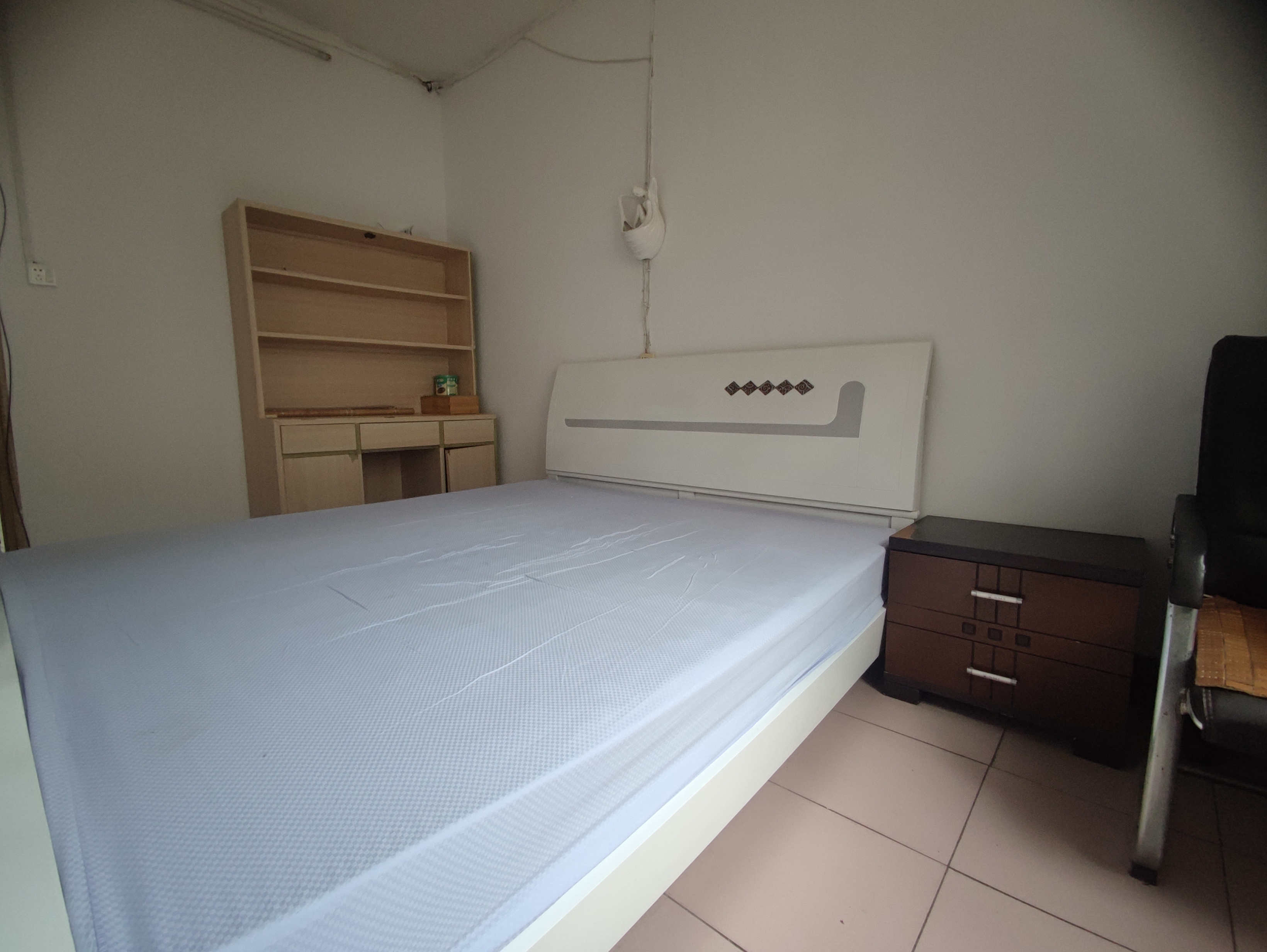 银色现代城 2室2厅1卫 800.0元/月 银色现代城 2室2厅1卫 800.0元/月室内图