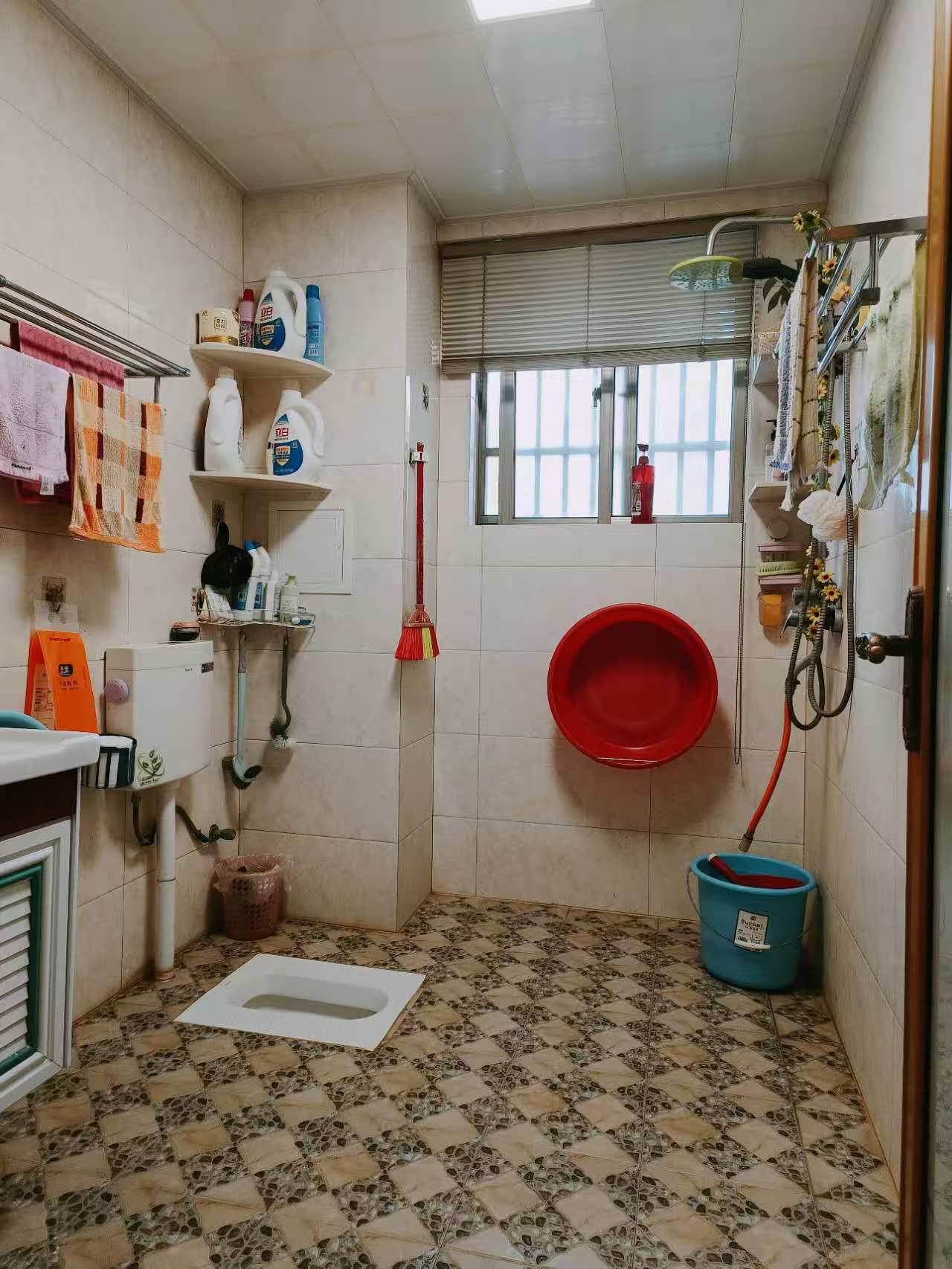 春华公寓 2室2厅1卫 108.0万 春华公寓 2室2厅1卫 108.0万室内图