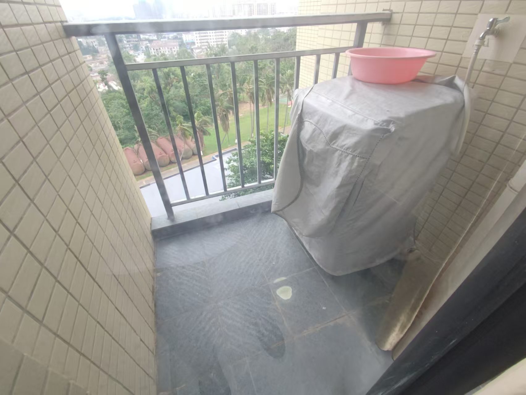 秀山观海苑  2室2厅1卫    130.0万 秀山观海苑  2室2厅1卫    130.0万室内图