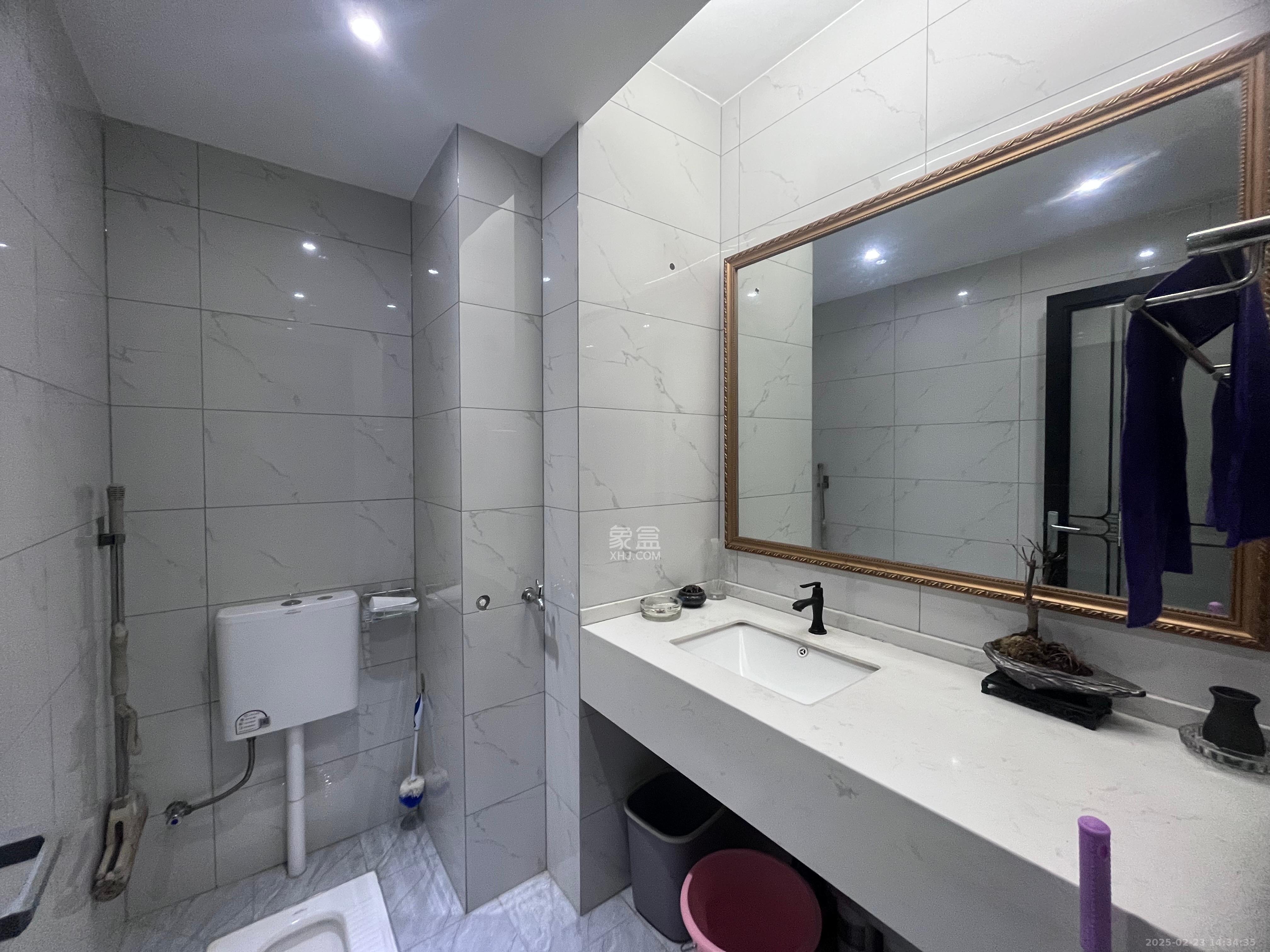 中建悦和城  1室1厅1卫    1600.0元/月室内图