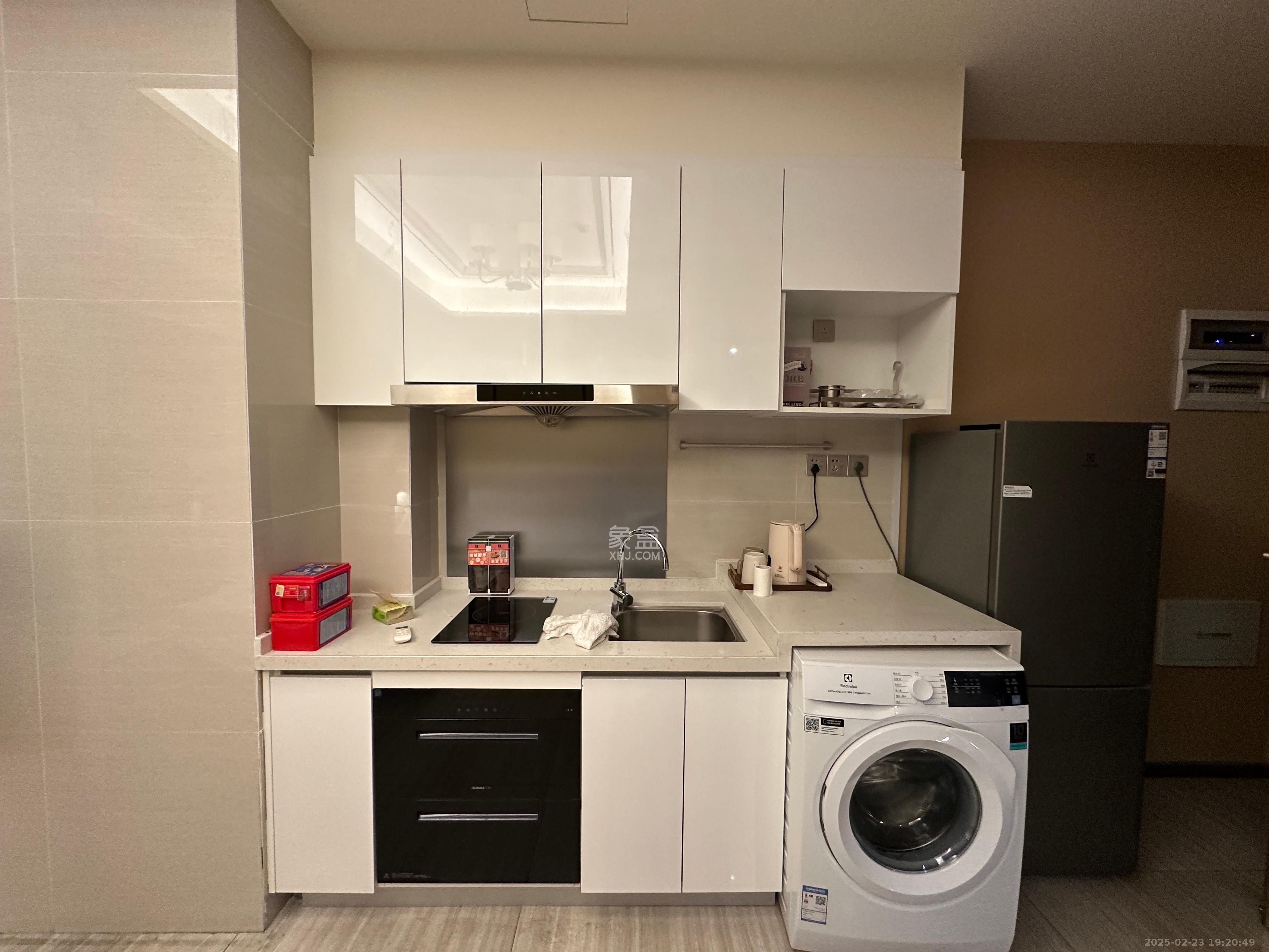 恒大誉府(融誉商业中心) 1室1厅1卫 1650.0元/月 恒大誉府(融誉商业中心) 1室1厅1卫 1650.0元/月室内图