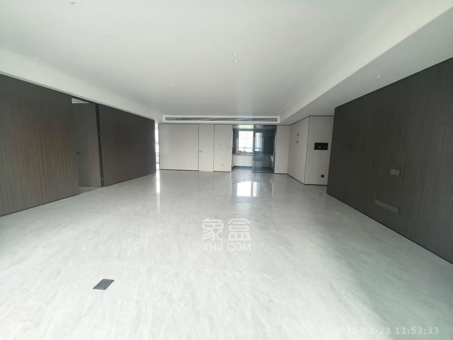 招商蛇口滨江境  4室2厅2卫   11000.00元/月室内图