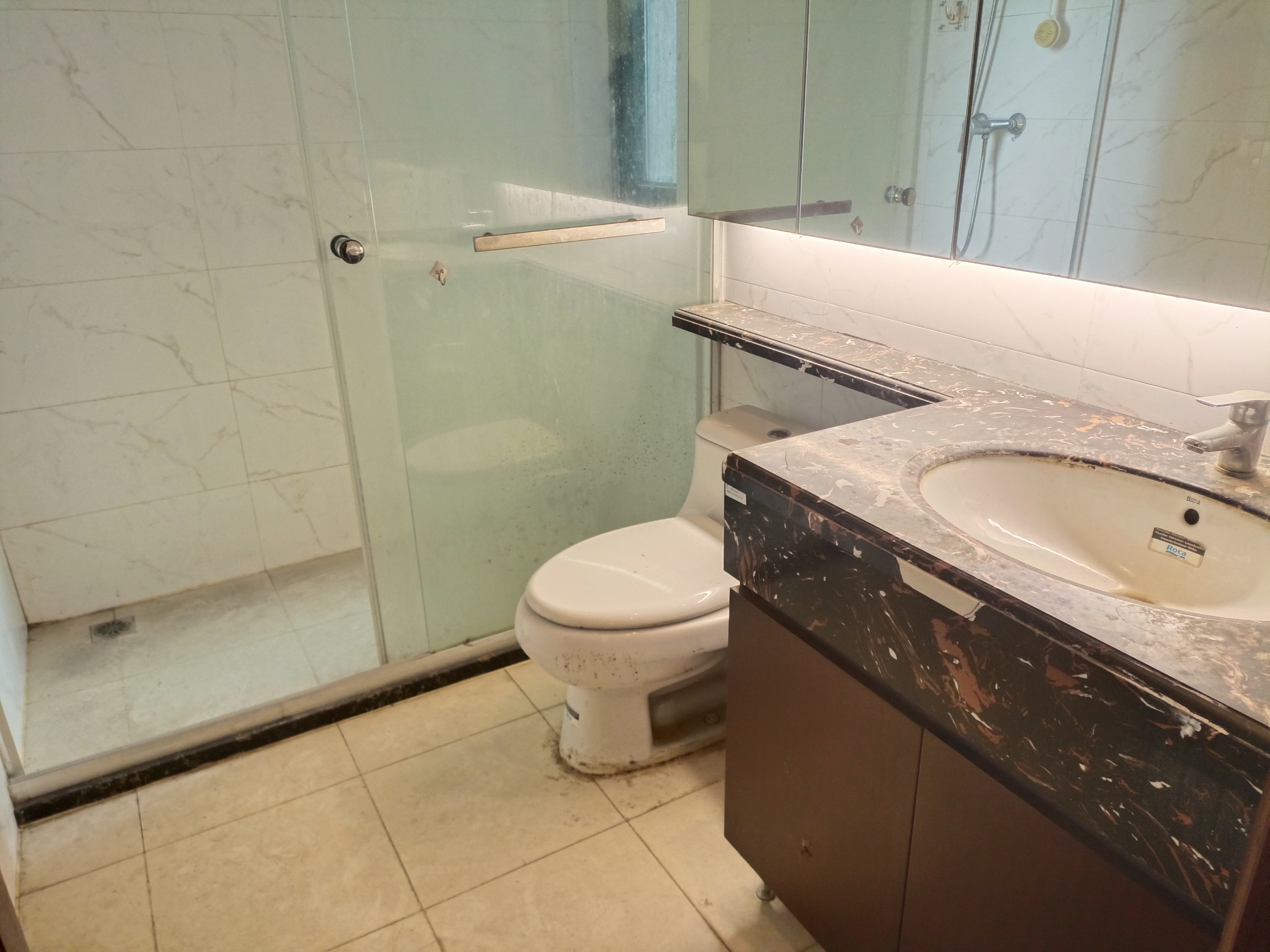 恒大绿洲 3室2厅2卫 1800.0元/月 恒大绿洲 3室2厅2卫 1800.0元/月室内图