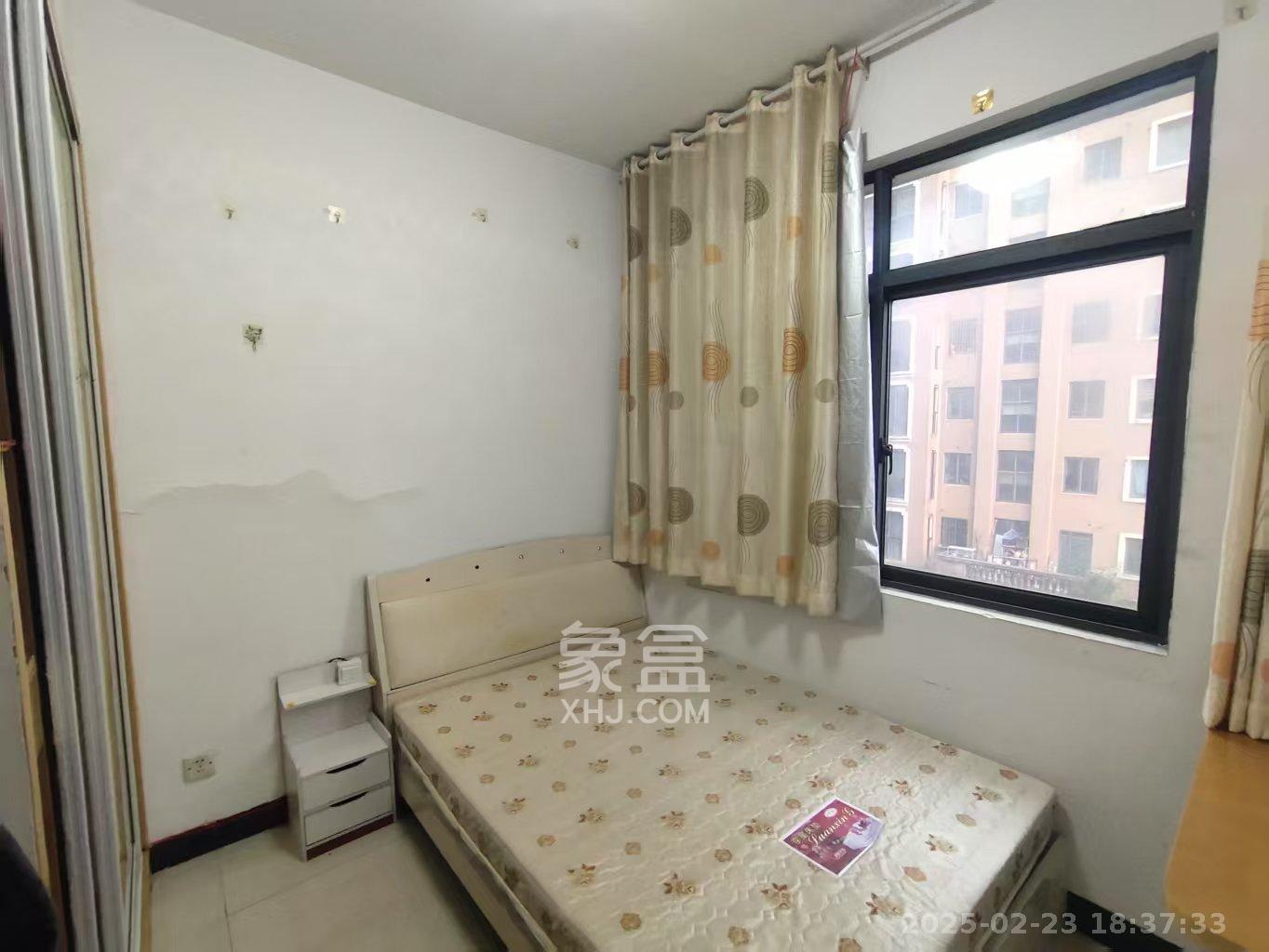 中地凯旋城  1室1厅1卫   1200.00元/月室内图