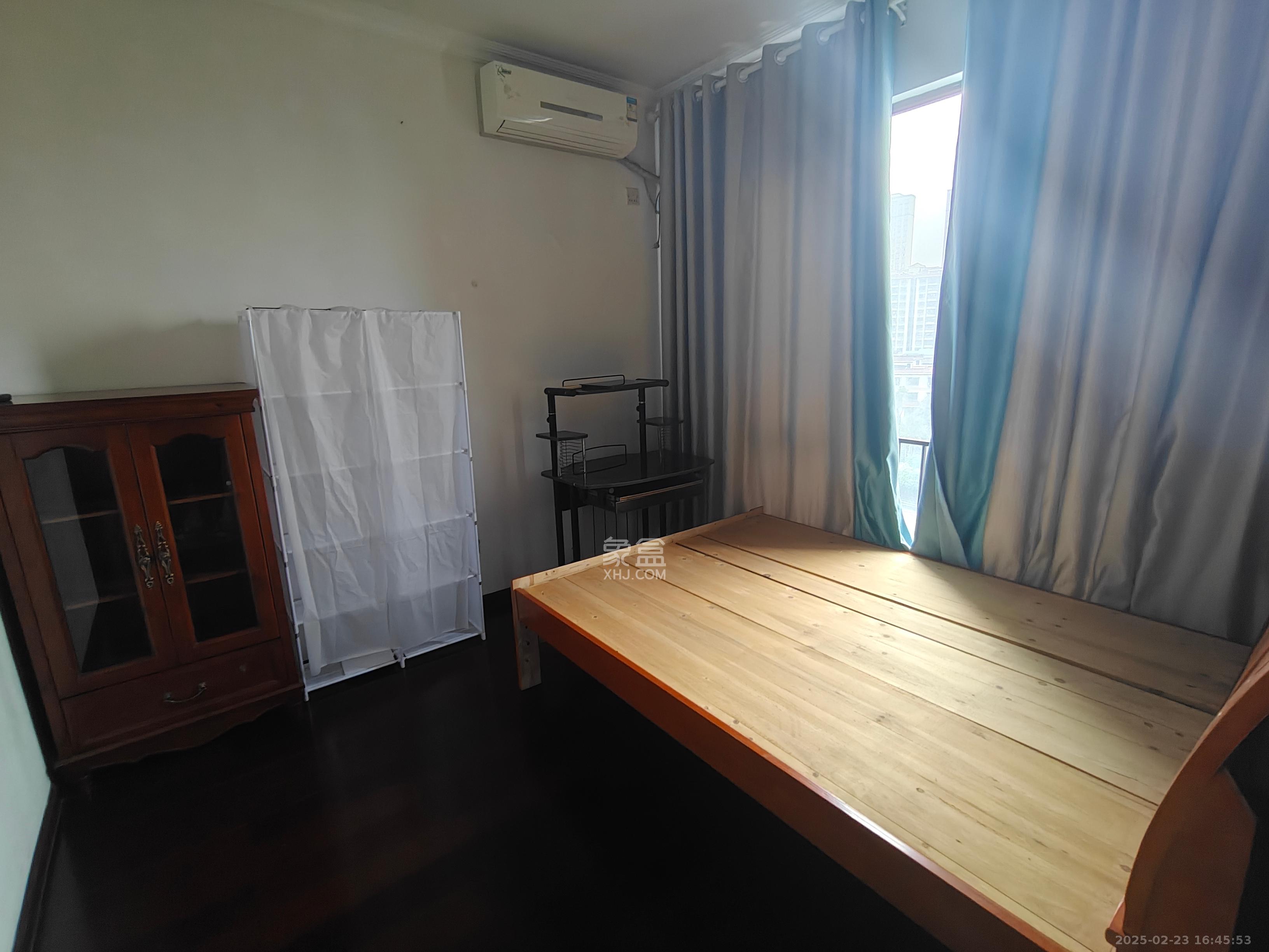 中海國際一期  3室2廳2衛(wèi)   2200.00元/月室內(nèi)圖